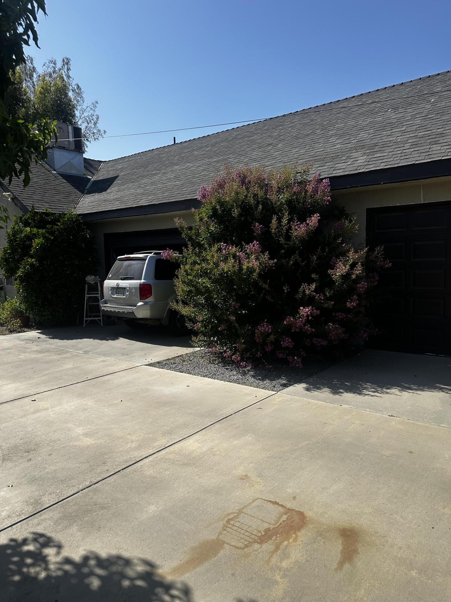 360, 364 N Cypress St #2, Woodlake, CA 93286