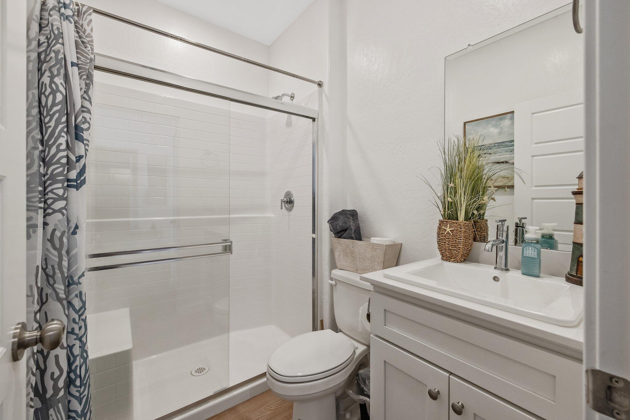 2409 Pepperdine St, Lemoore, CA 93245