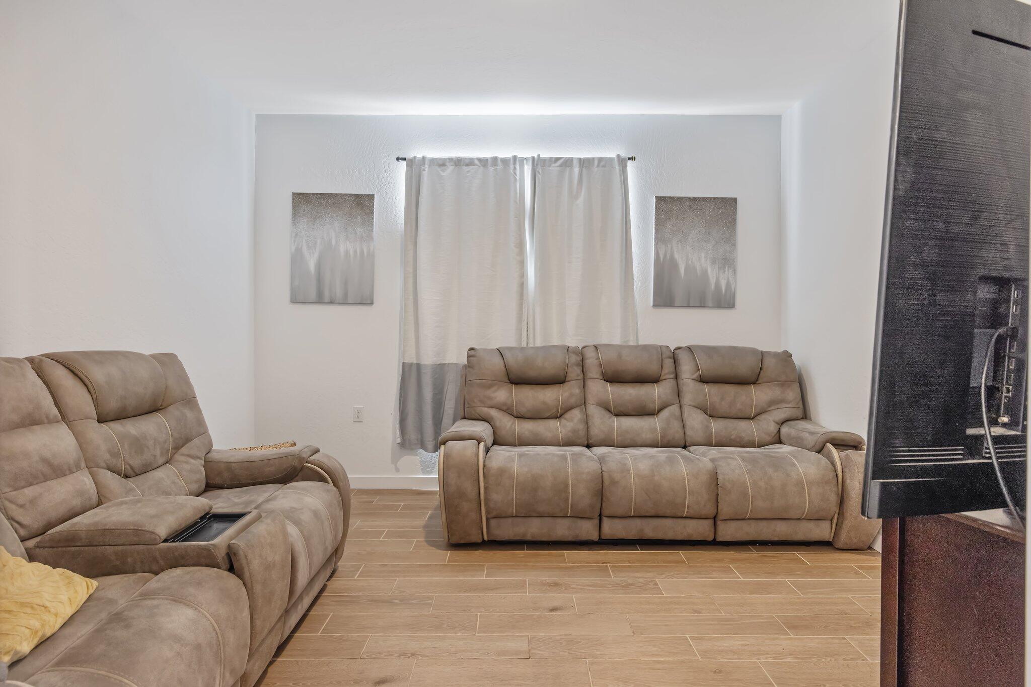 2409 Pepperdine St, Lemoore, CA 93245