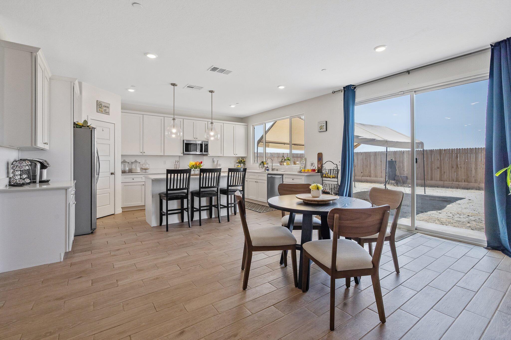 2409 Pepperdine St, Lemoore, CA 93245