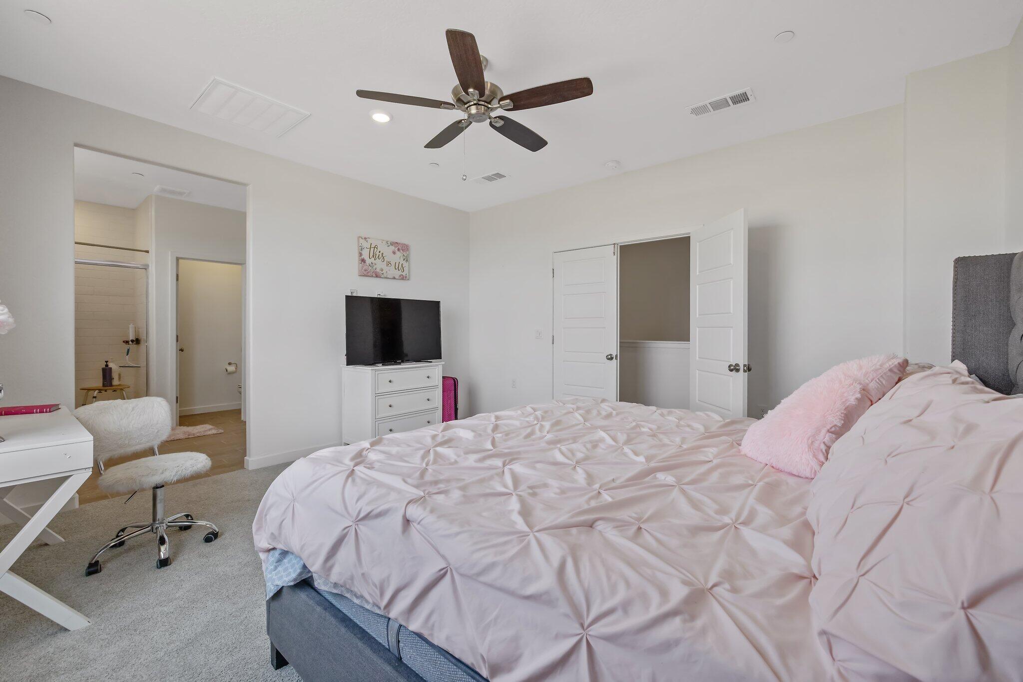 2409 Pepperdine St, Lemoore, CA 93245