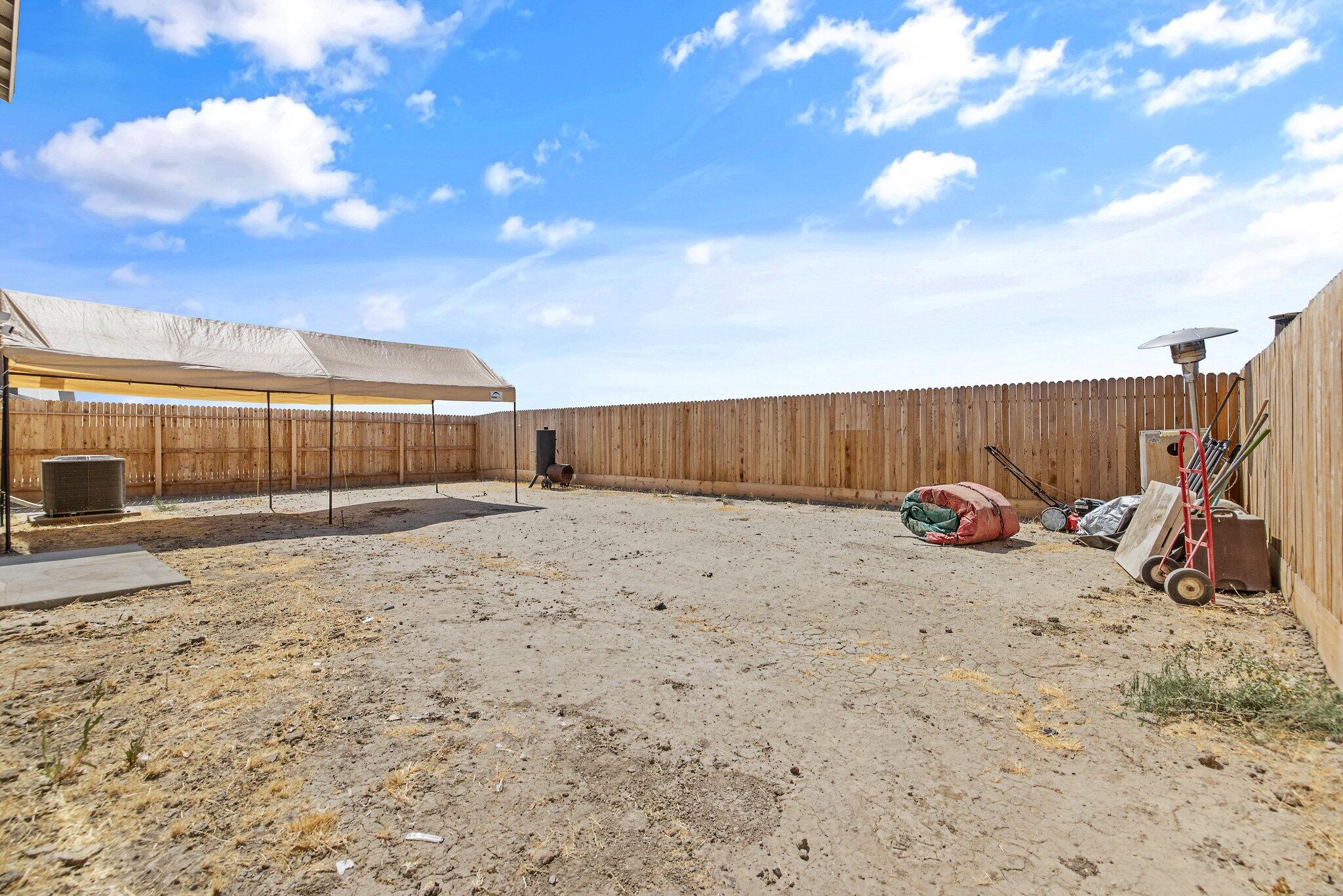 2409 Pepperdine St, Lemoore, CA 93245