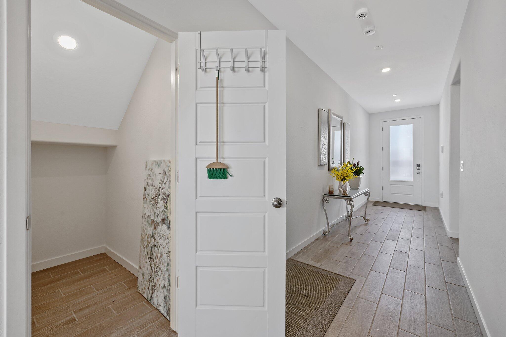 2409 Pepperdine St, Lemoore, CA 93245