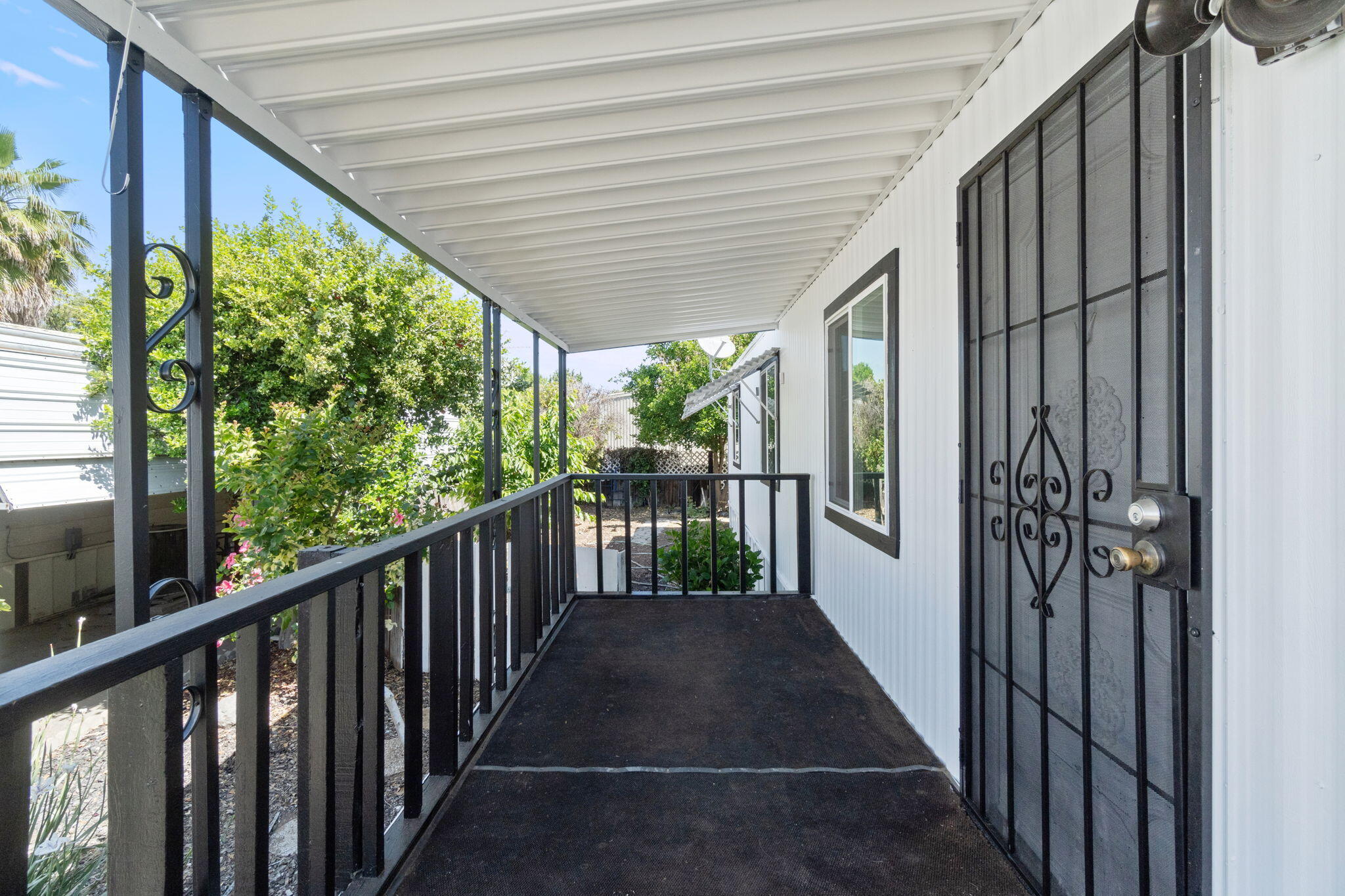 1218 E Cleveland Ave #153, Madera, CA 93638