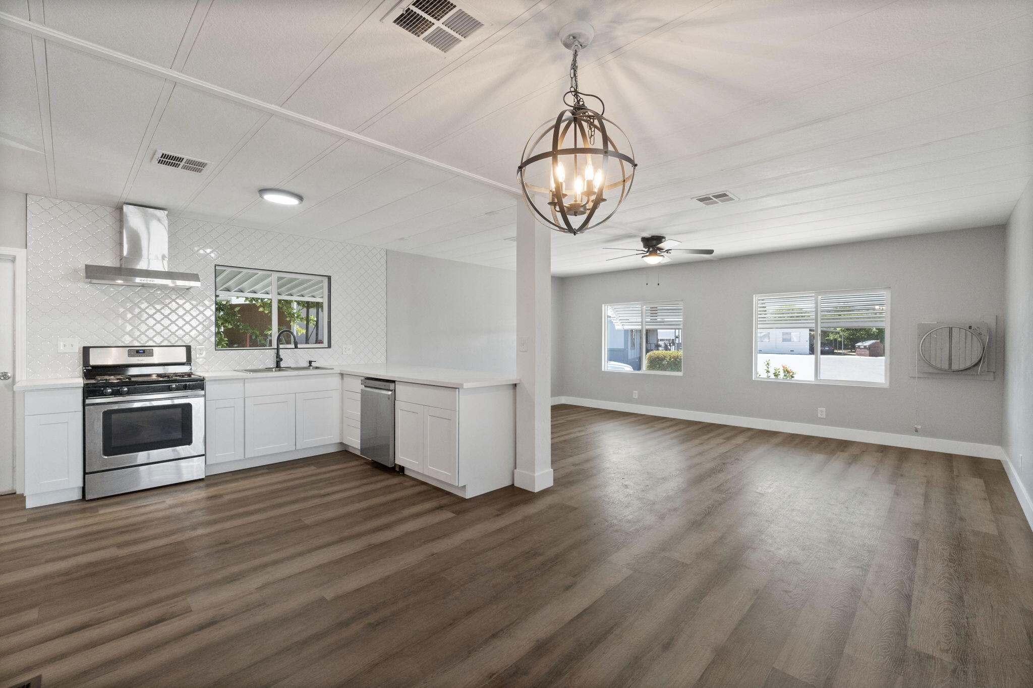 1218 E Cleveland Ave #153, Madera, CA 93638