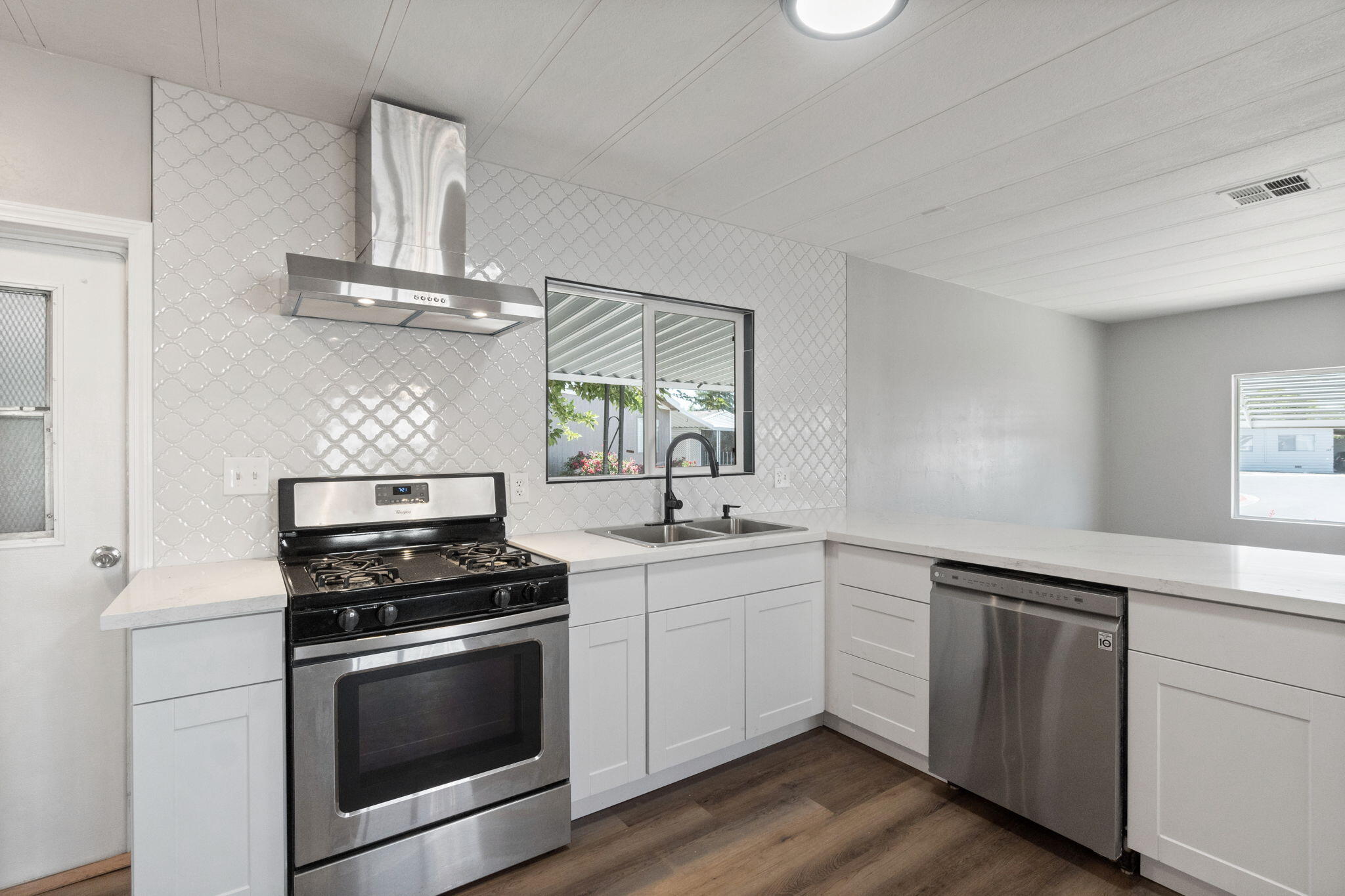 1218 E Cleveland Ave #153, Madera, CA 93638