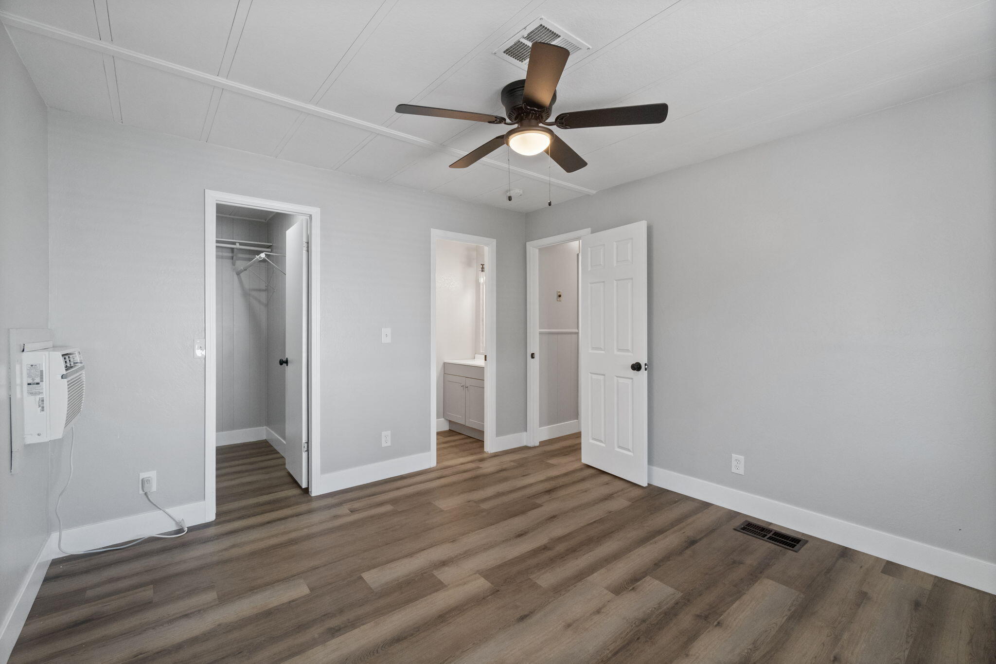 1218 E Cleveland Ave #153, Madera, CA 93638