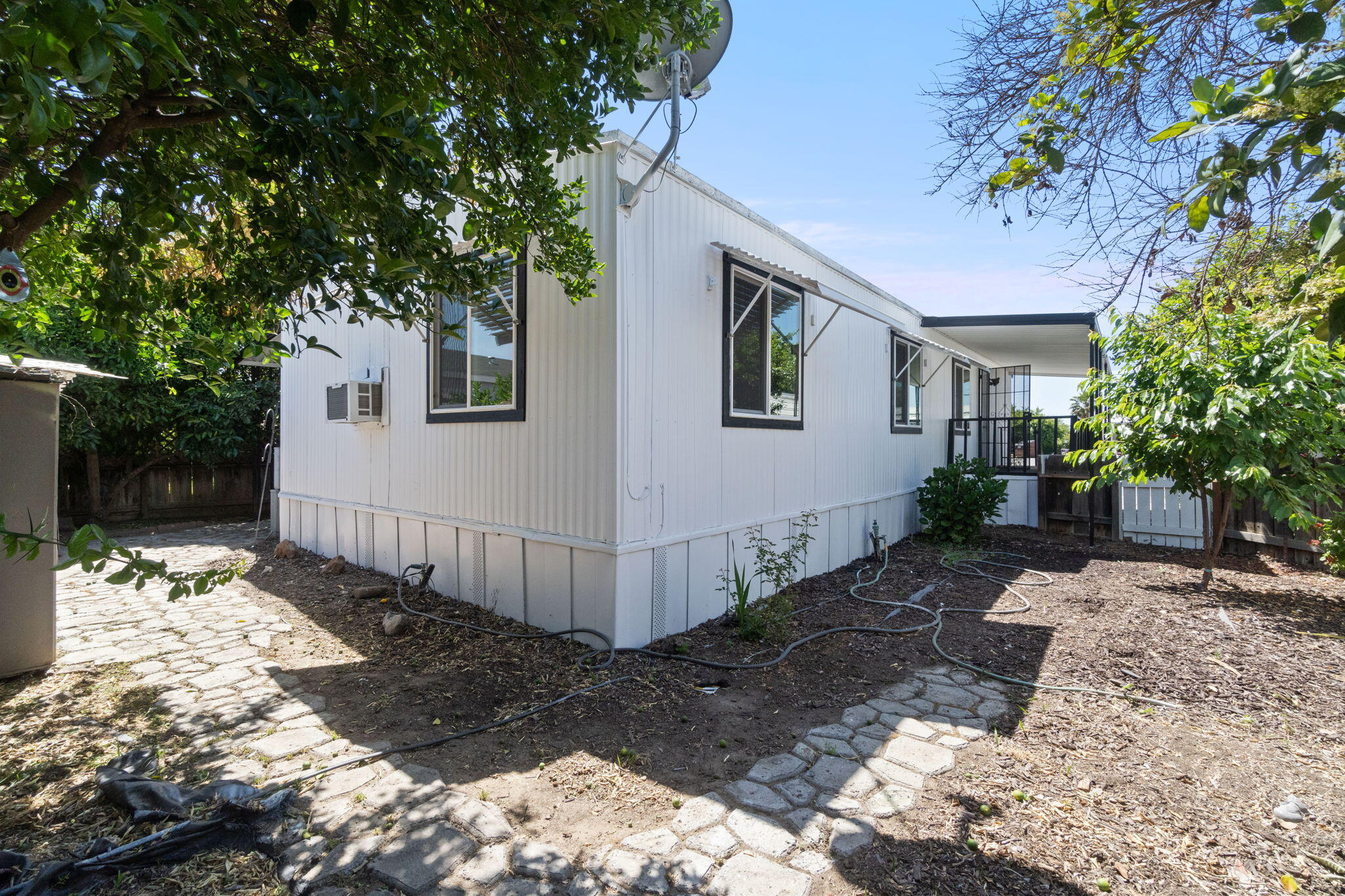 1218 E Cleveland Ave #153, Madera, CA 93638