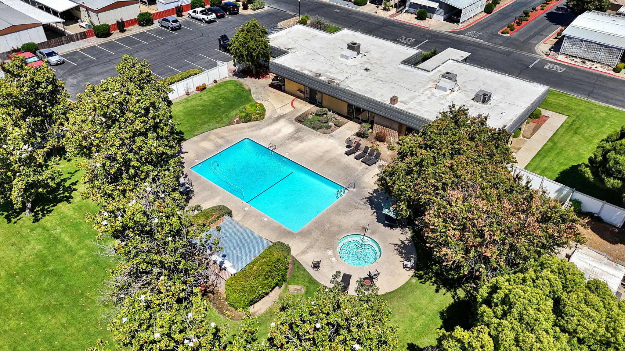 1218 E Cleveland Ave #153, Madera, CA 93638