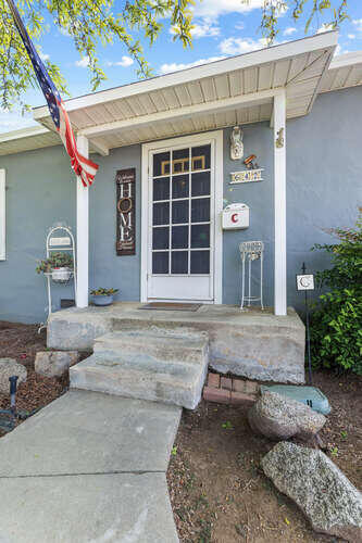 642 N Manor St, Tulare, CA 93274