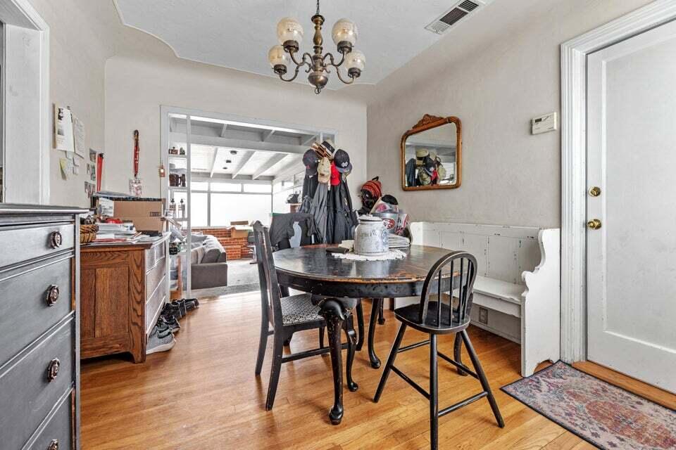 642 N Manor St, Tulare, CA 93274