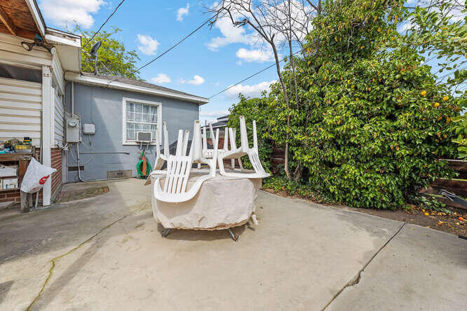 642 N Manor St, Tulare, CA 93274