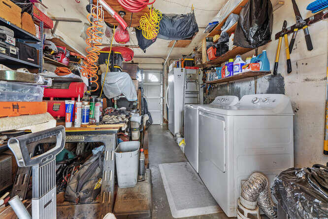 642 N Manor St, Tulare, CA 93274