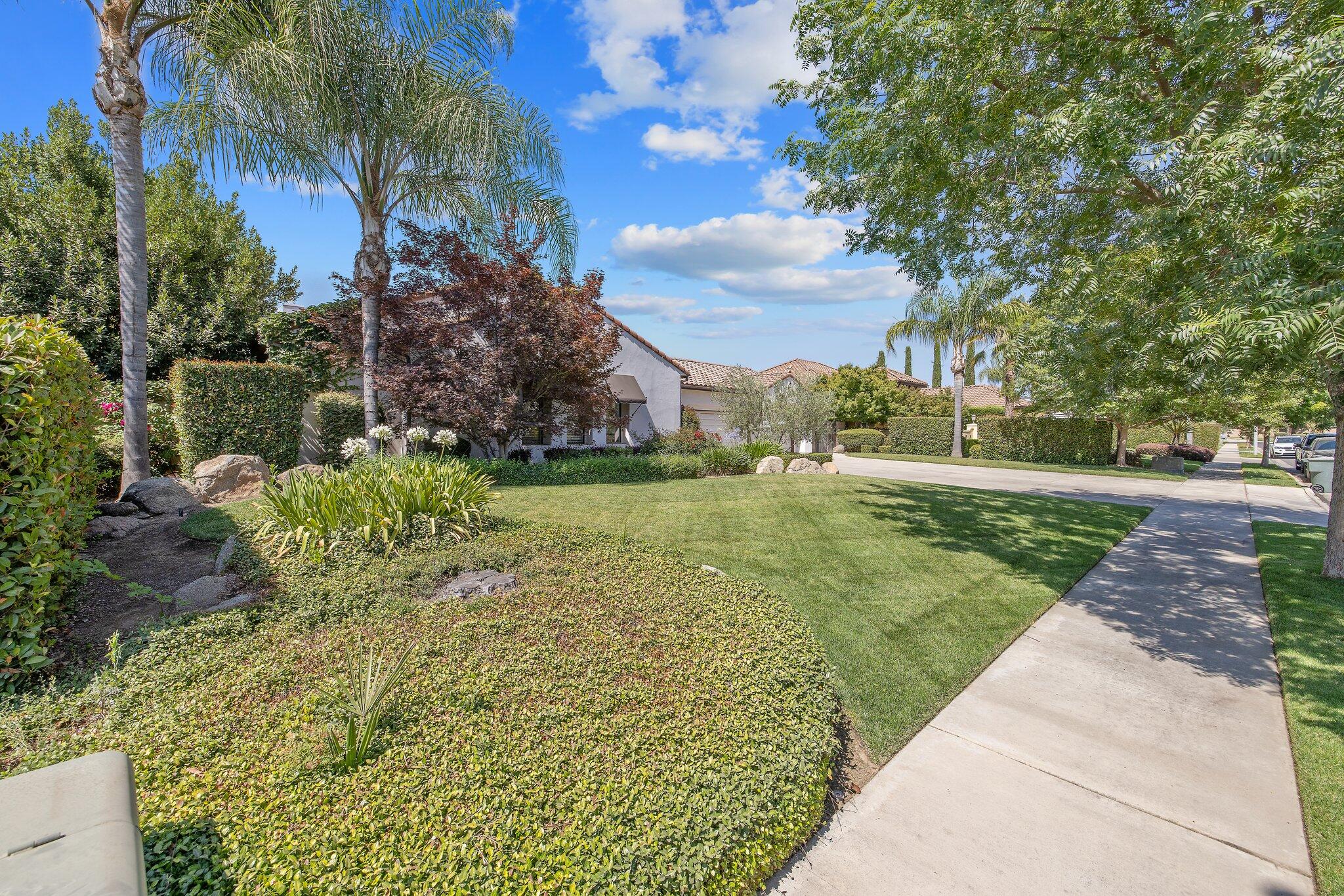 4638 W Lark Ct, Visalia, CA 93291