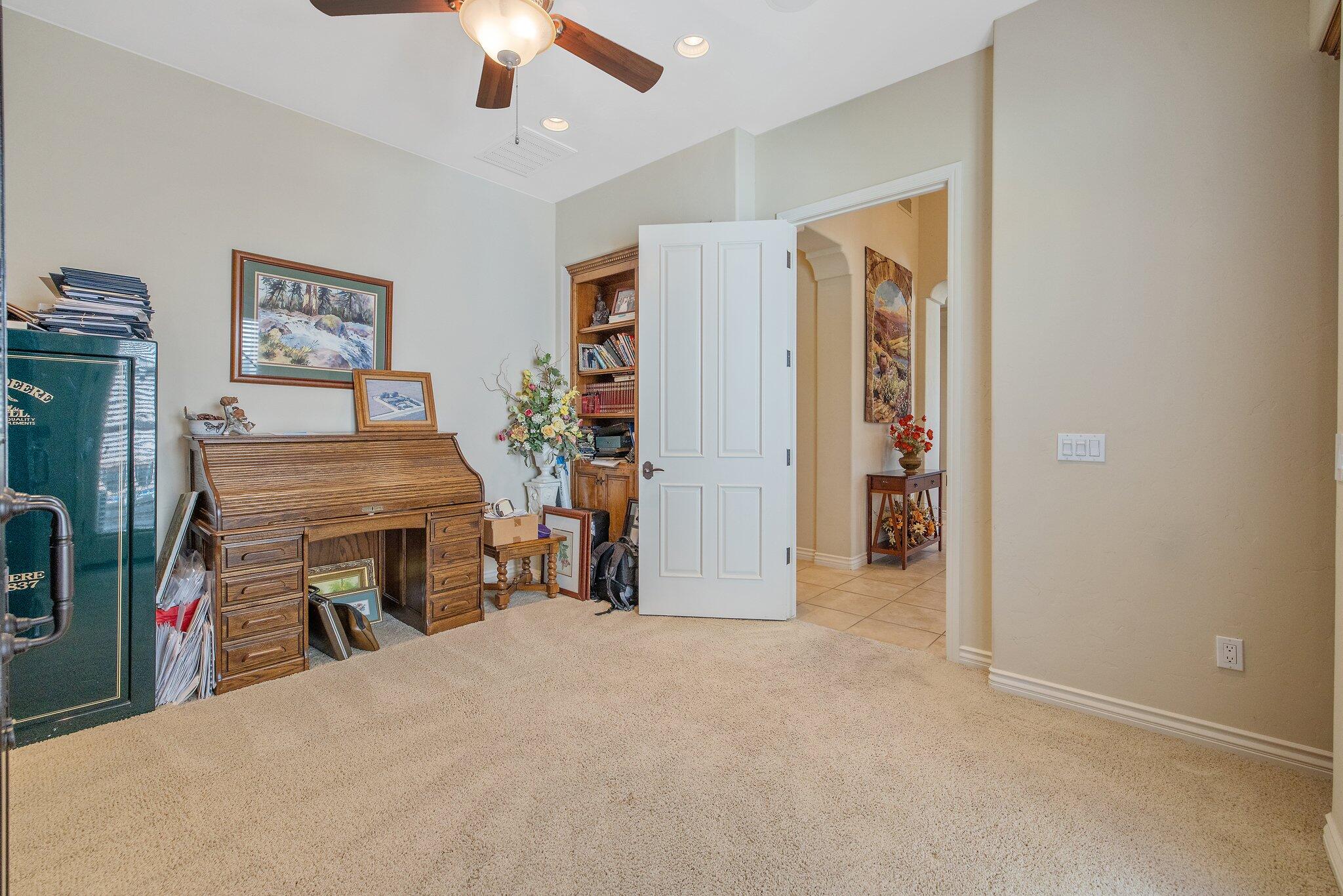 4638 W Lark Ct, Visalia, CA 93291