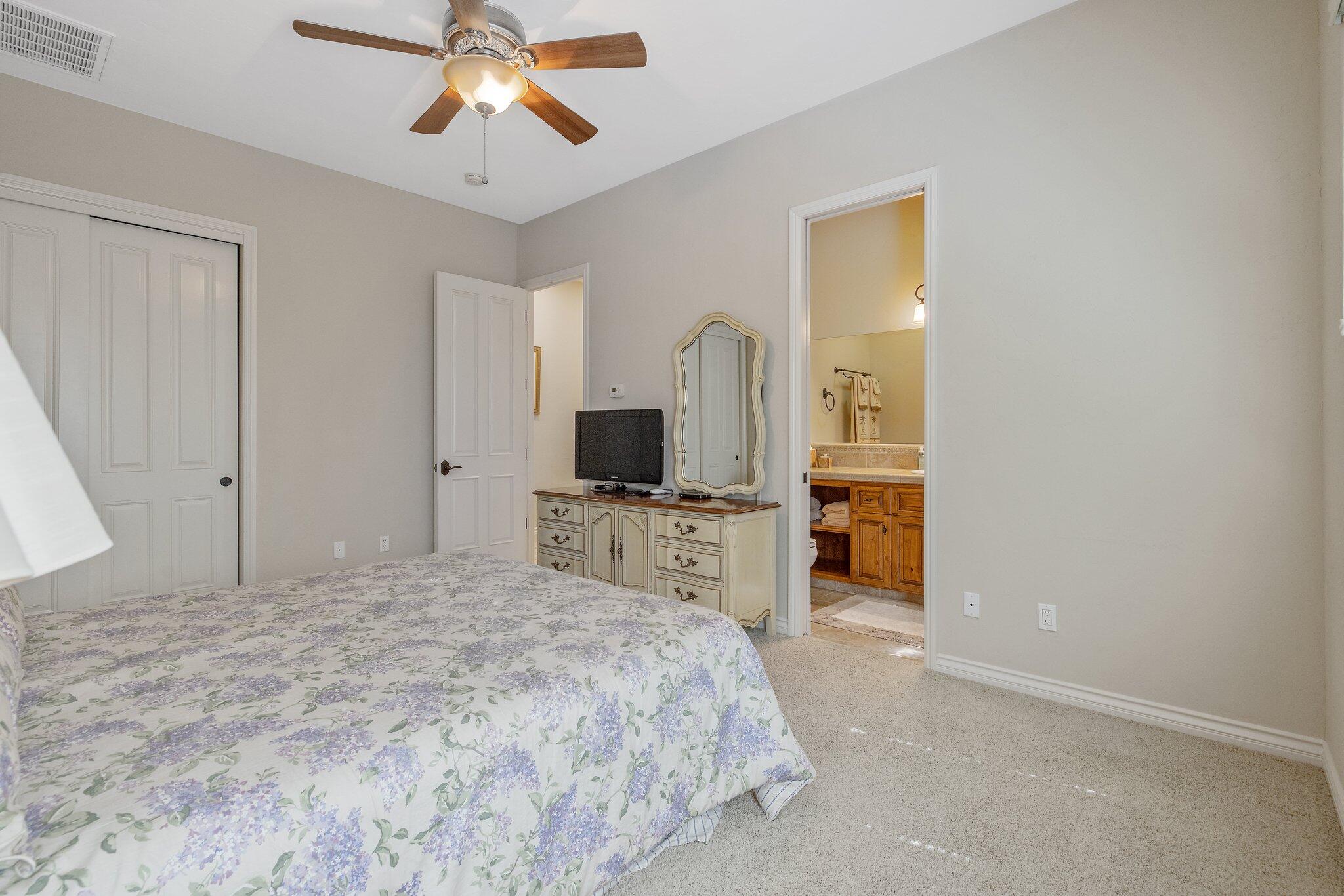 4638 W Lark Ct, Visalia, CA 93291