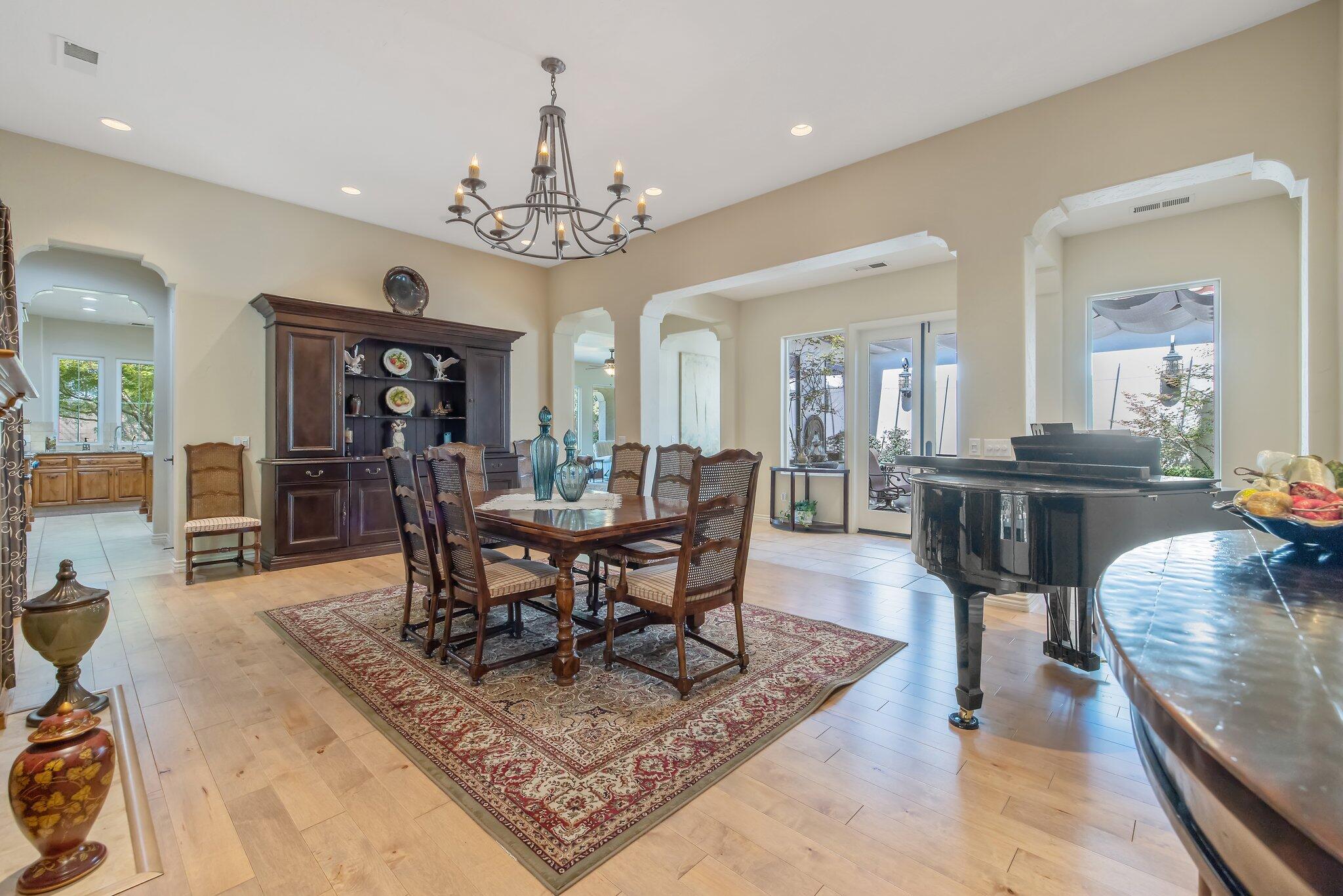 4638 W Lark Ct, Visalia, CA 93291