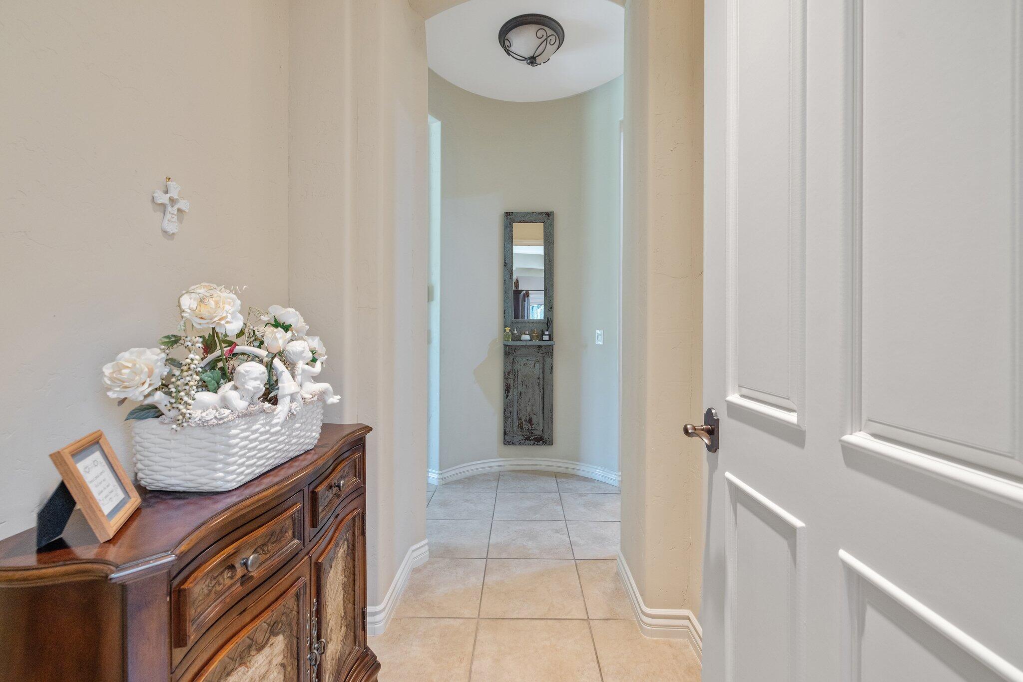 4638 W Lark Ct, Visalia, CA 93291