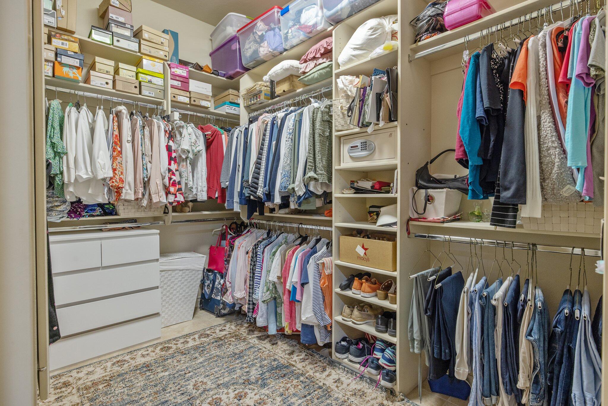 4638 W Lark Ct, Visalia, CA 93291