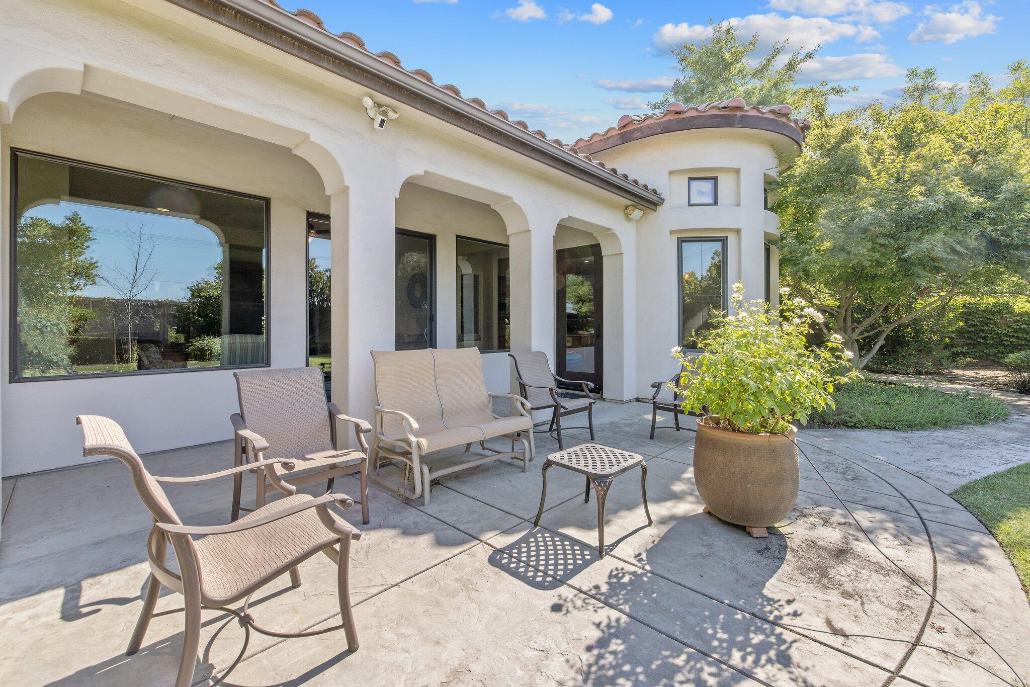 4638 W Lark Ct, Visalia, CA 93291