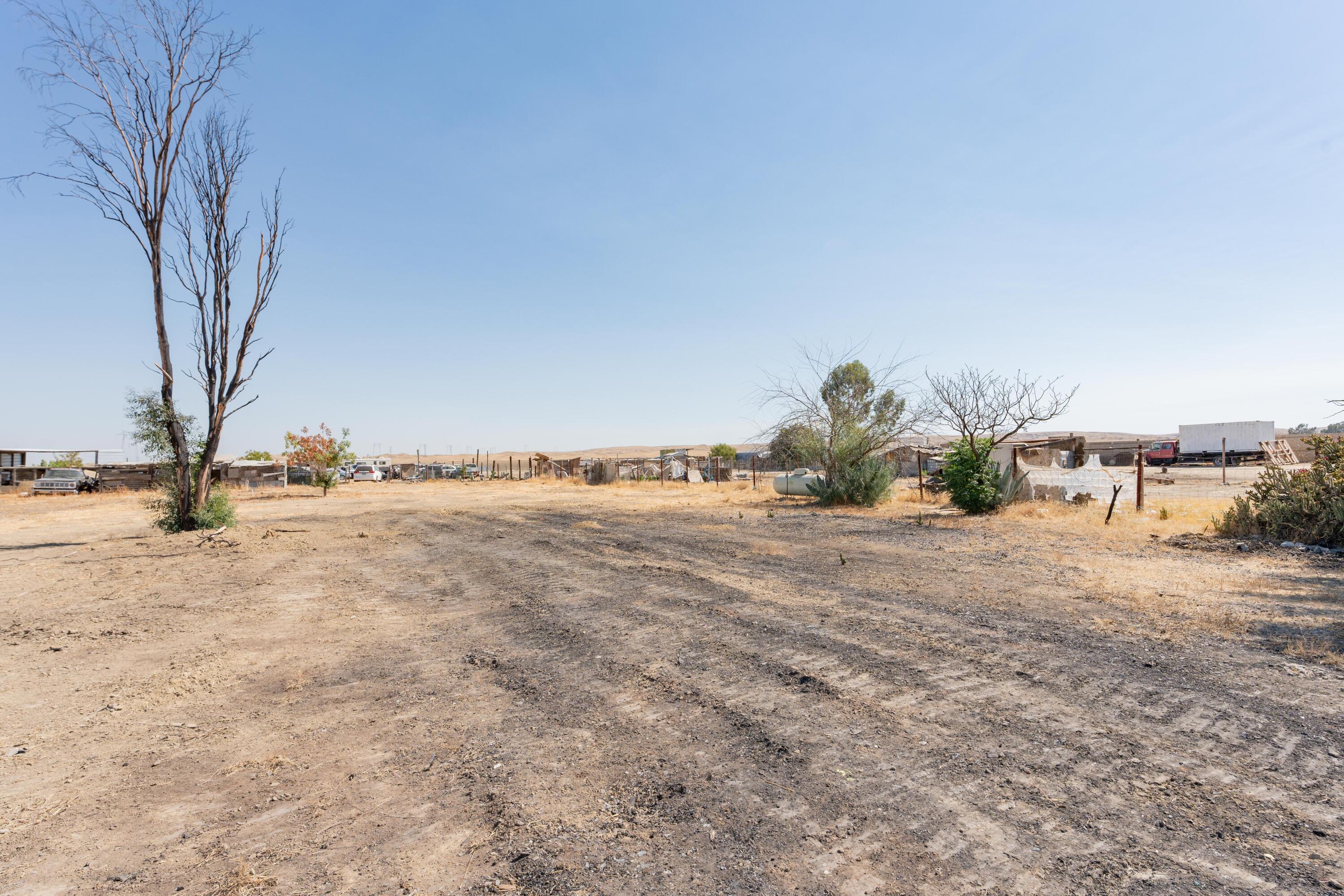 47930 S Lost Hills Rd, Coalinga, CA 93210