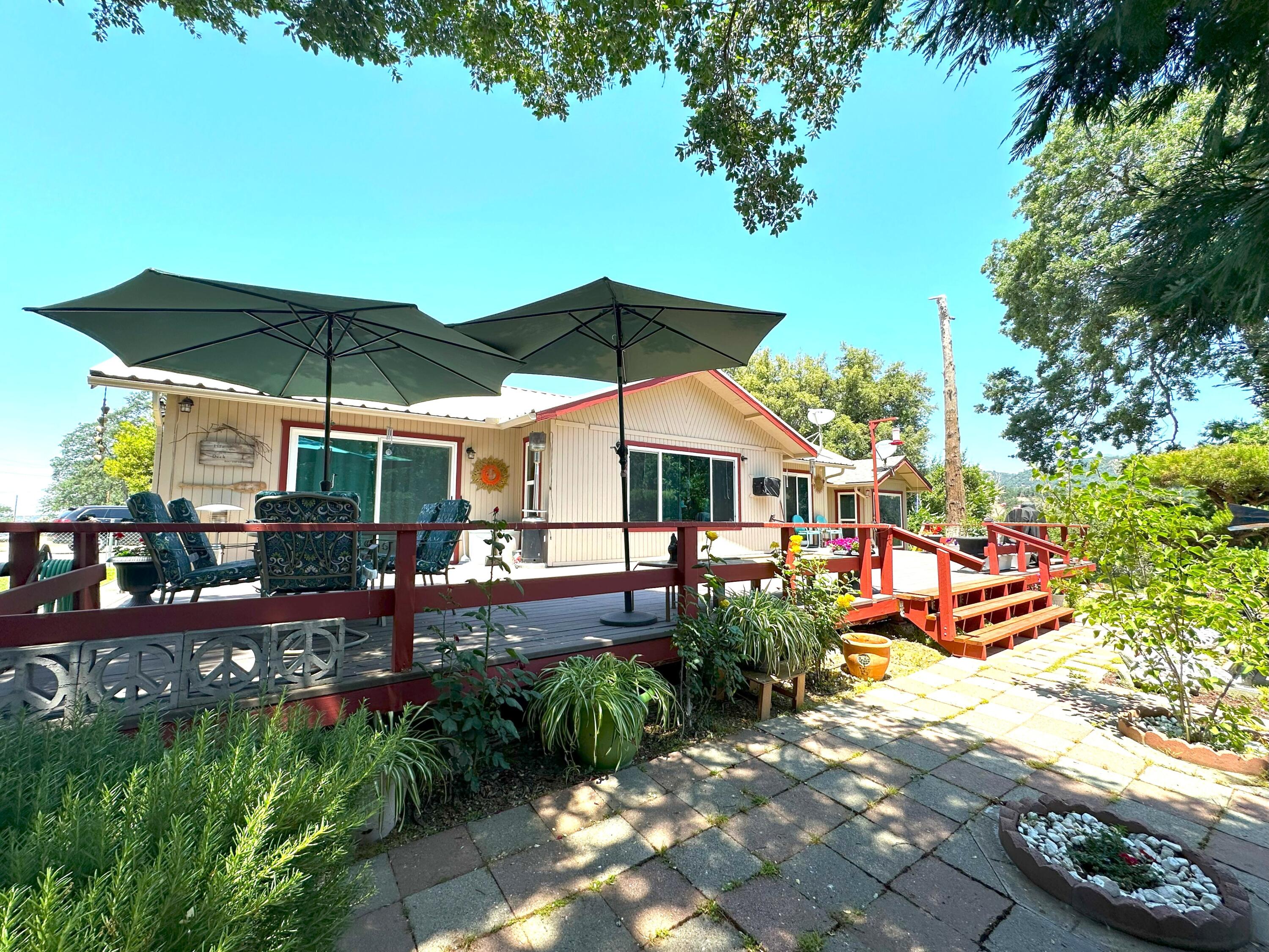 42909 Capanero Oaks Ct, California Hot Springs, CA 93207