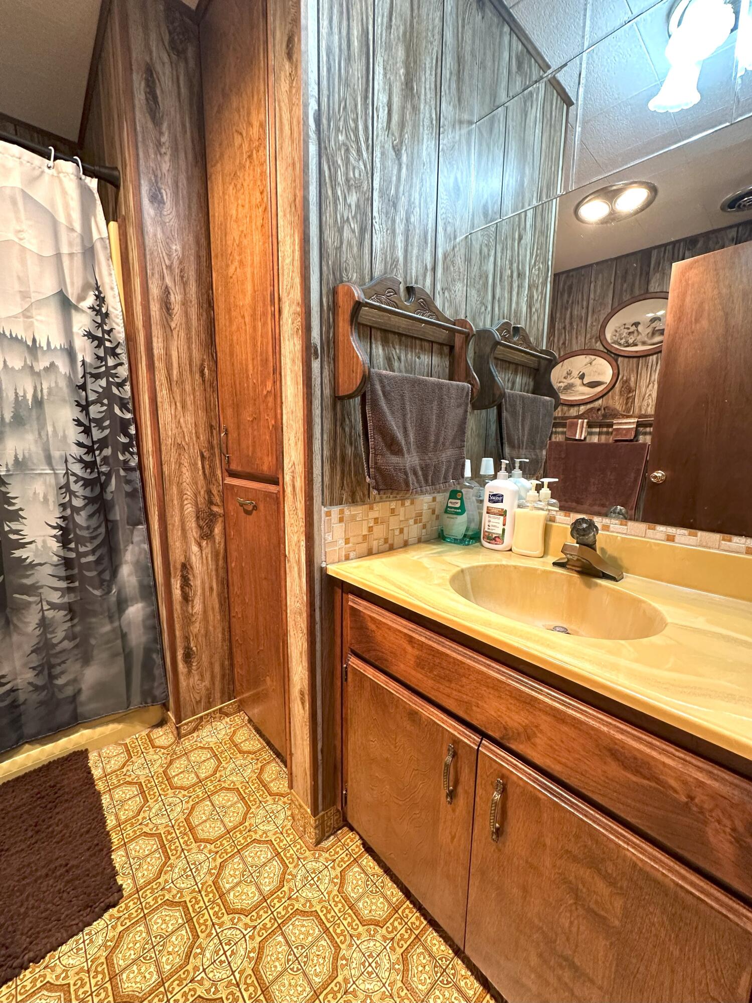 42909 Capanero Oaks Ct, California Hot Springs, CA 93207