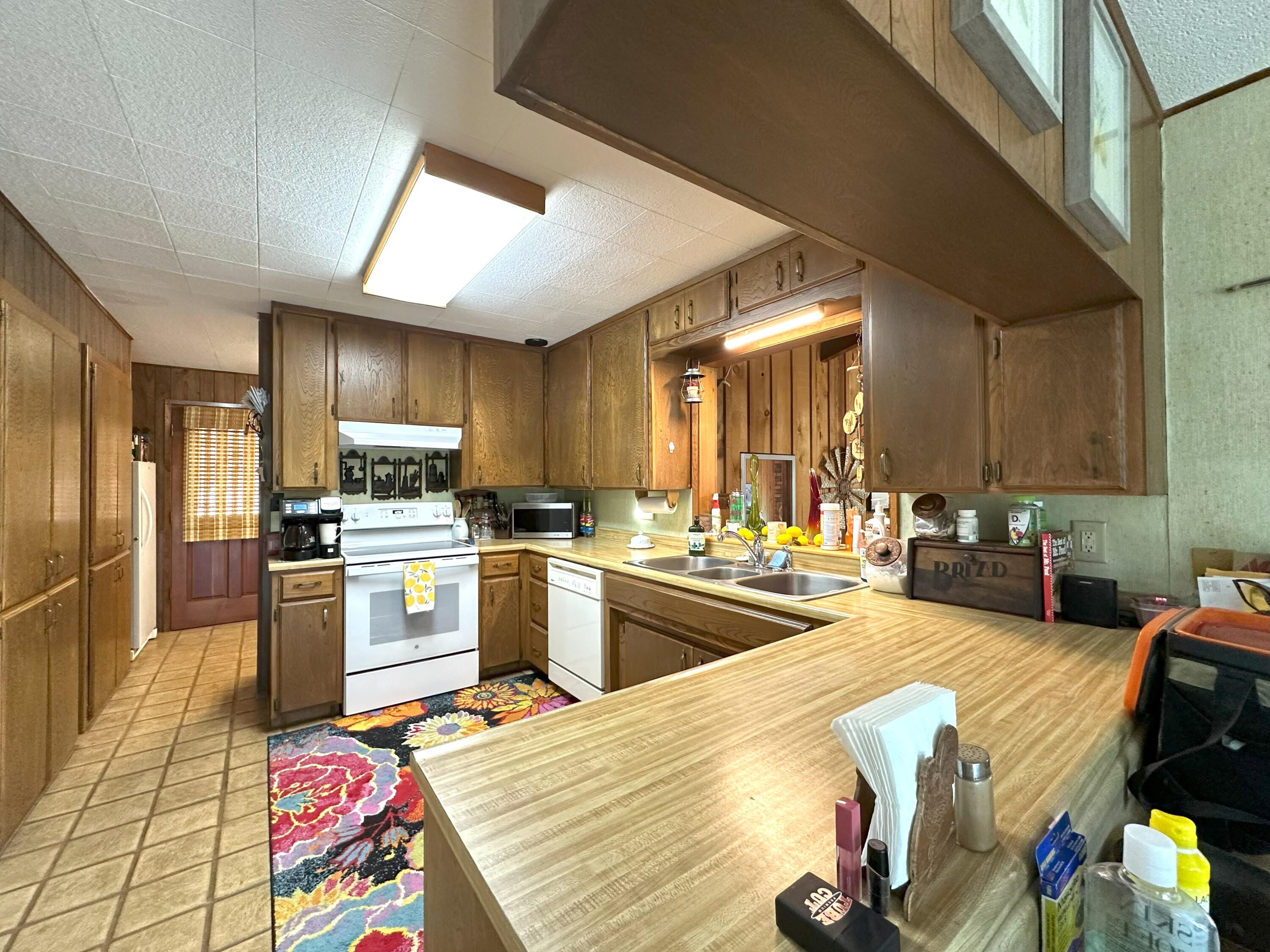 42909 Capanero Oaks Ct, California Hot Springs, CA 93207