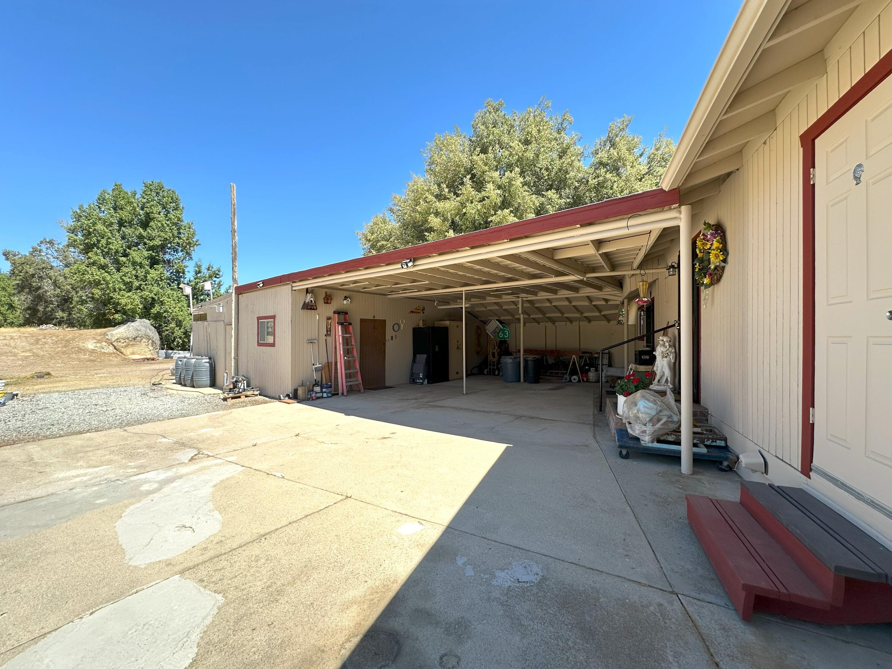 42909 Capanero Oaks Ct, California Hot Springs, CA 93207