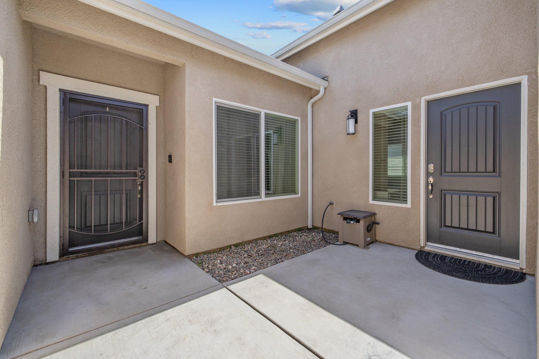 1851 Softwind Dr, Tulare, CA 93274