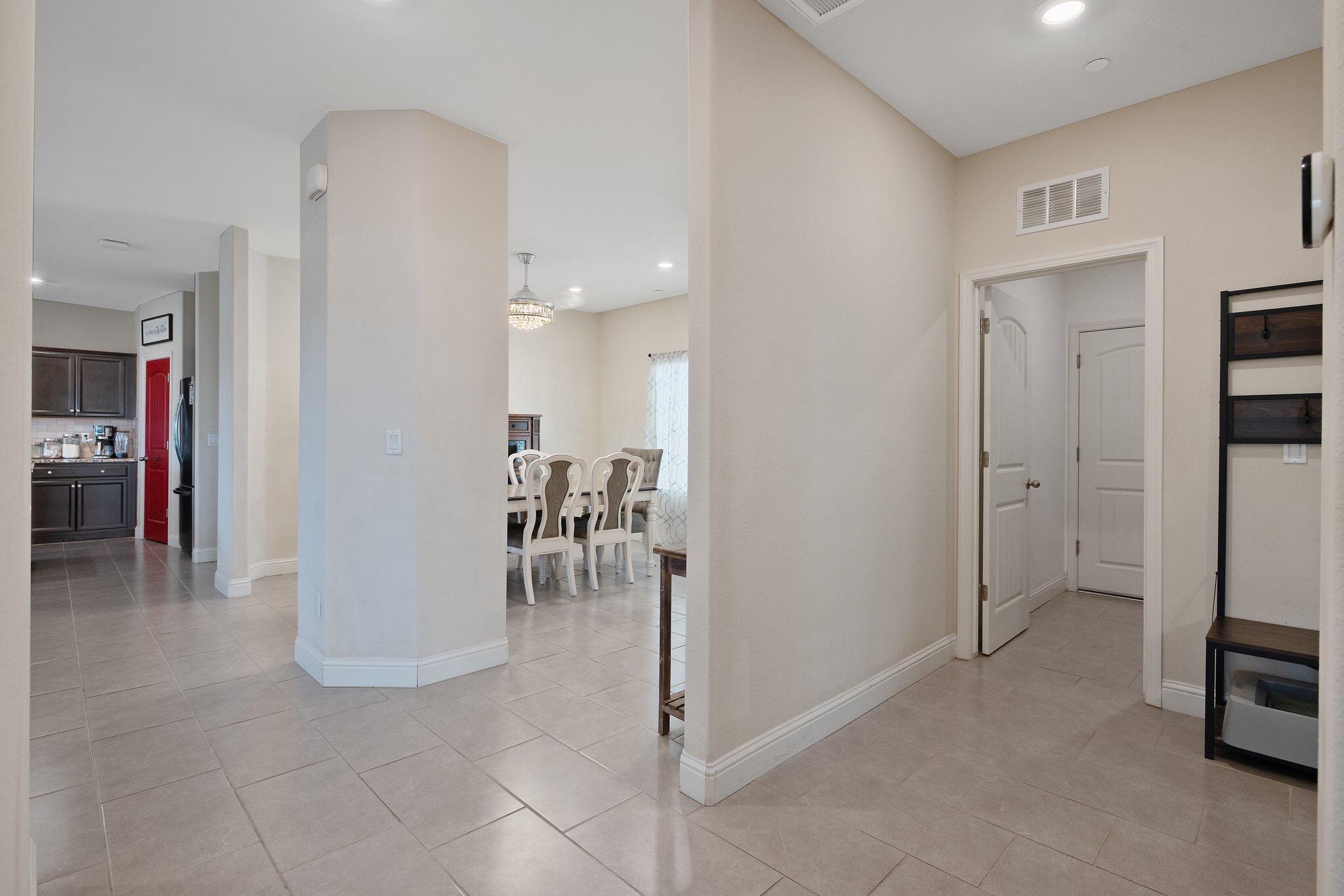 1851 Softwind Dr, Tulare, CA 93274