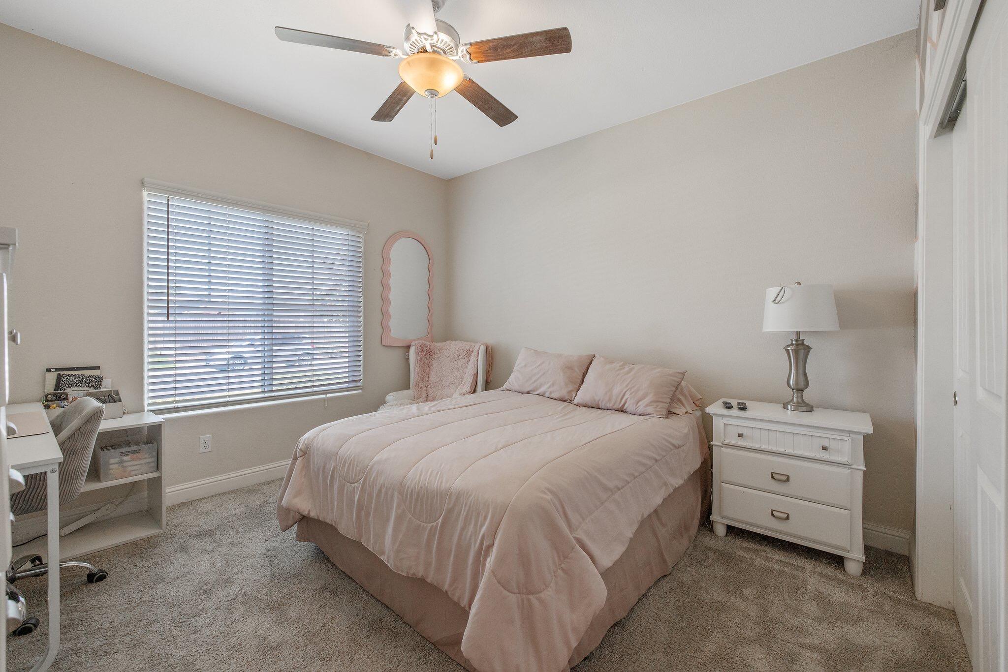 1851 Softwind Dr, Tulare, CA 93274