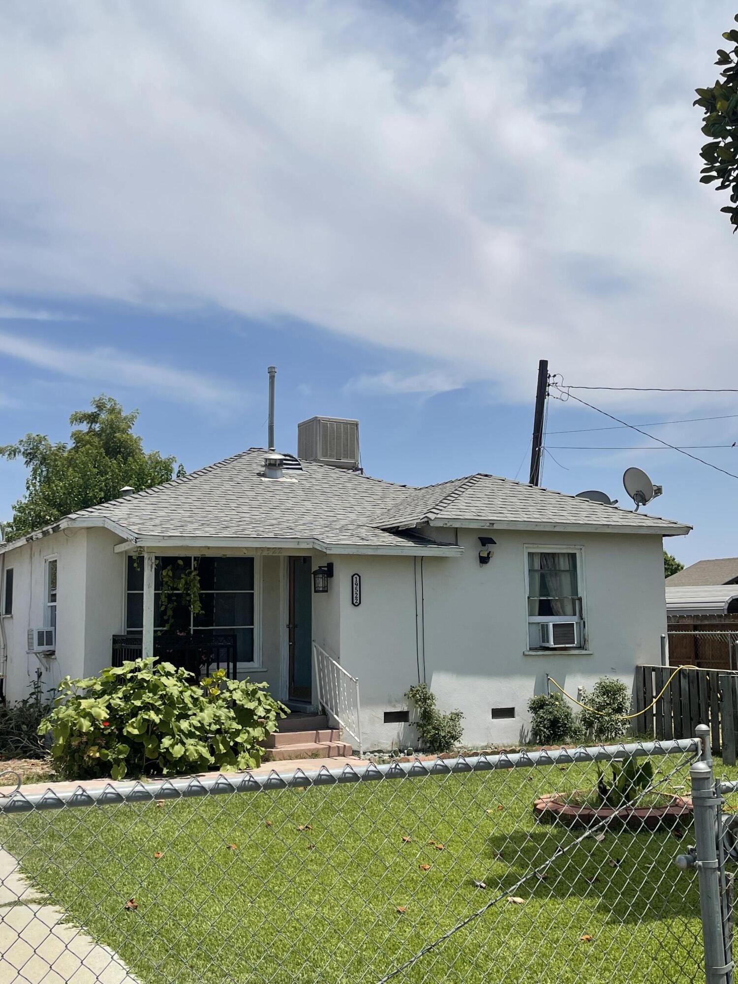 19522 Taylor Rd, Strathmore, CA 93267