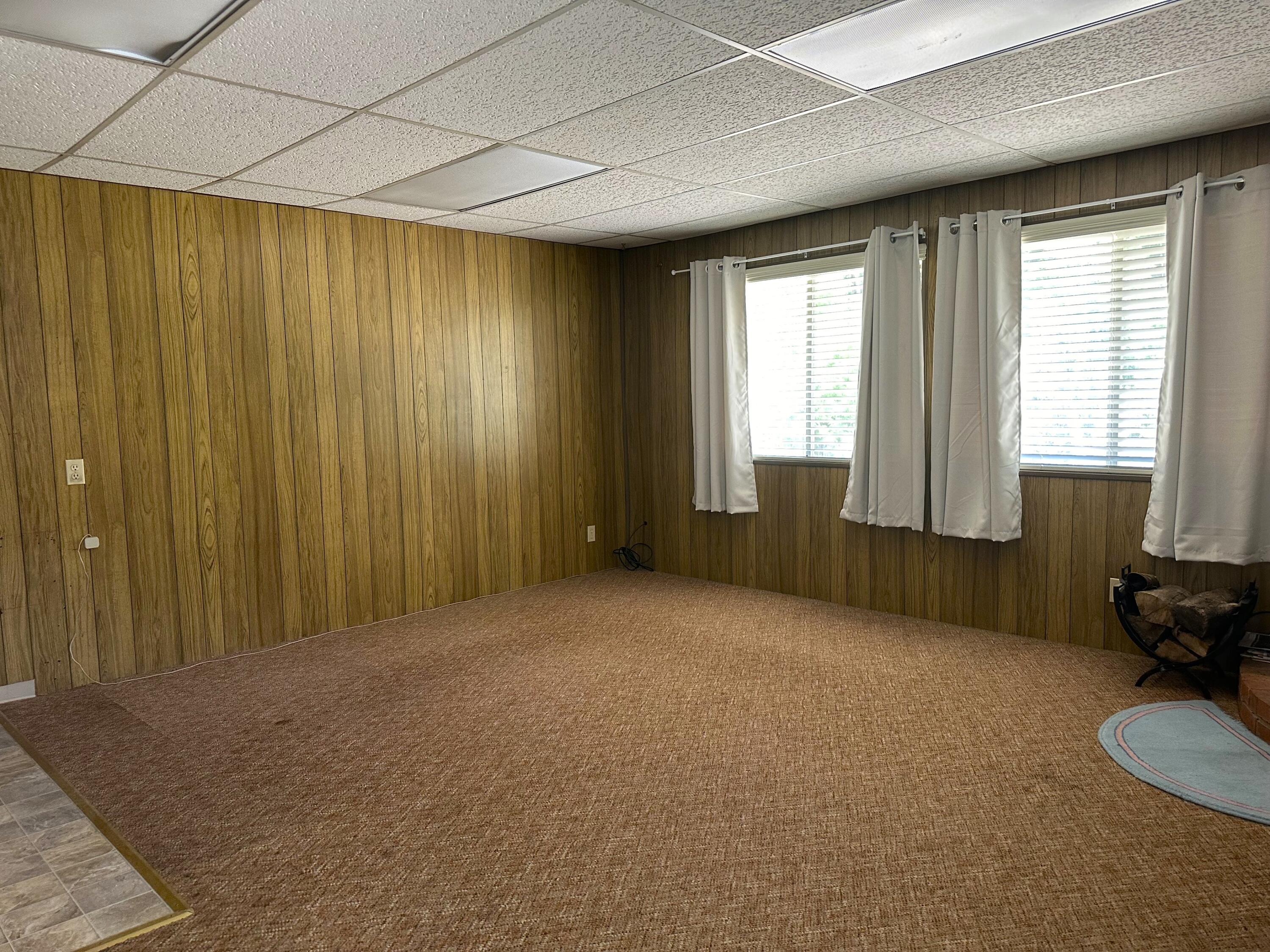 301 Capinero Dr, California Hot Springs, CA 93207