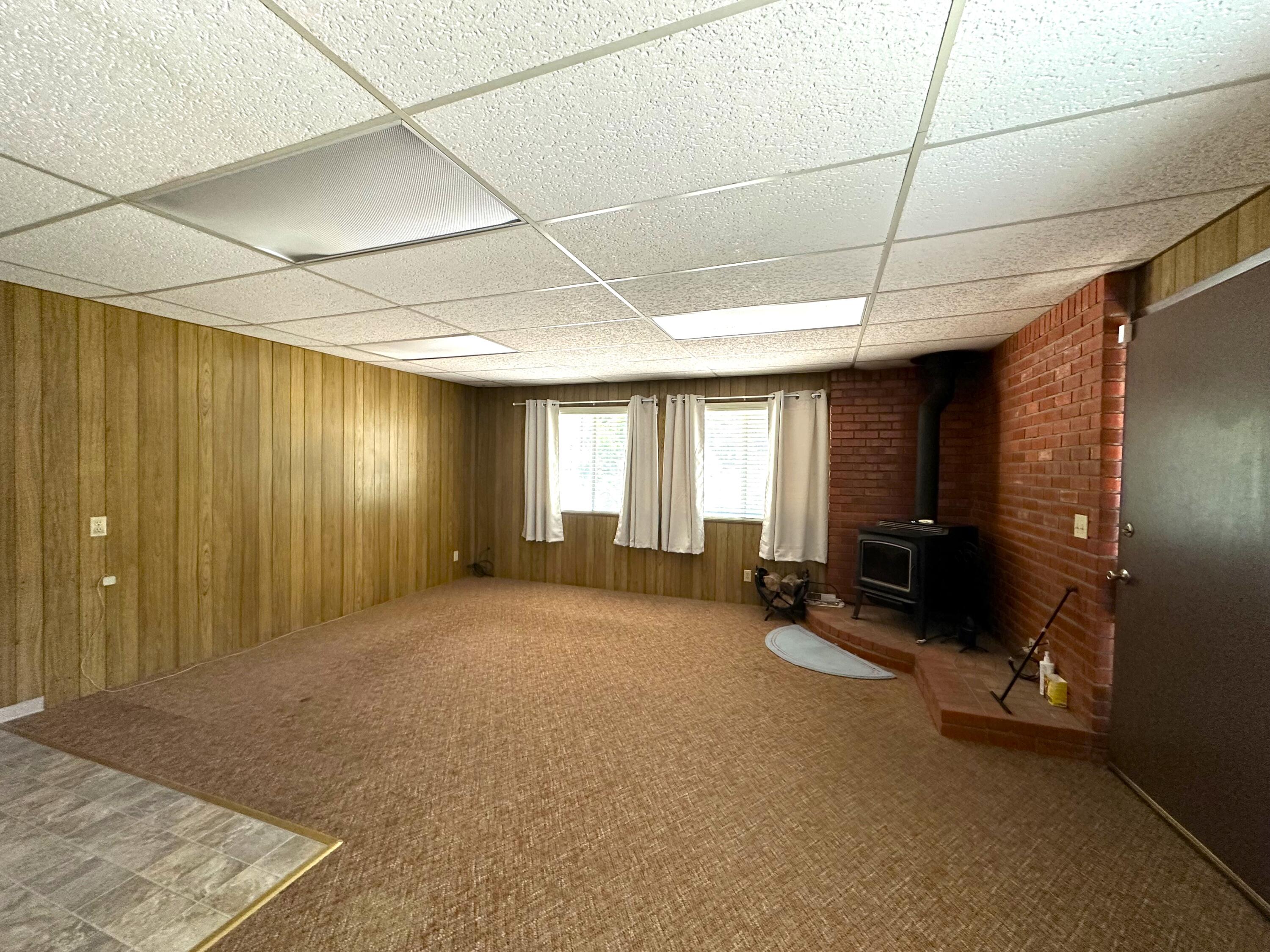 301 Capinero Dr, California Hot Springs, CA 93207