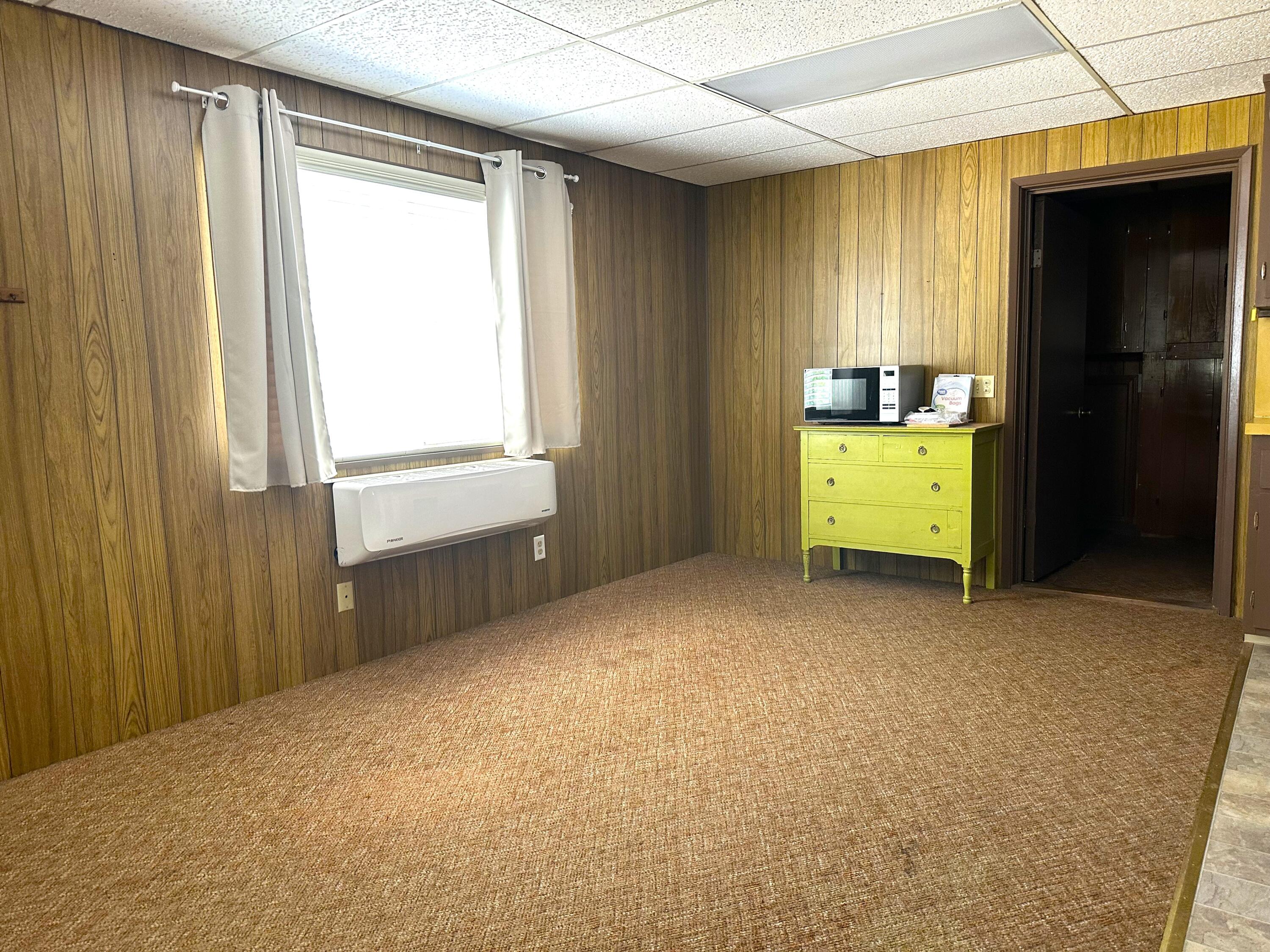 301 Capinero Dr, California Hot Springs, CA 93207