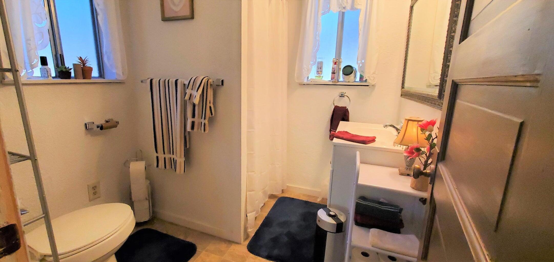 301 Capinero Dr, California Hot Springs, CA 93207