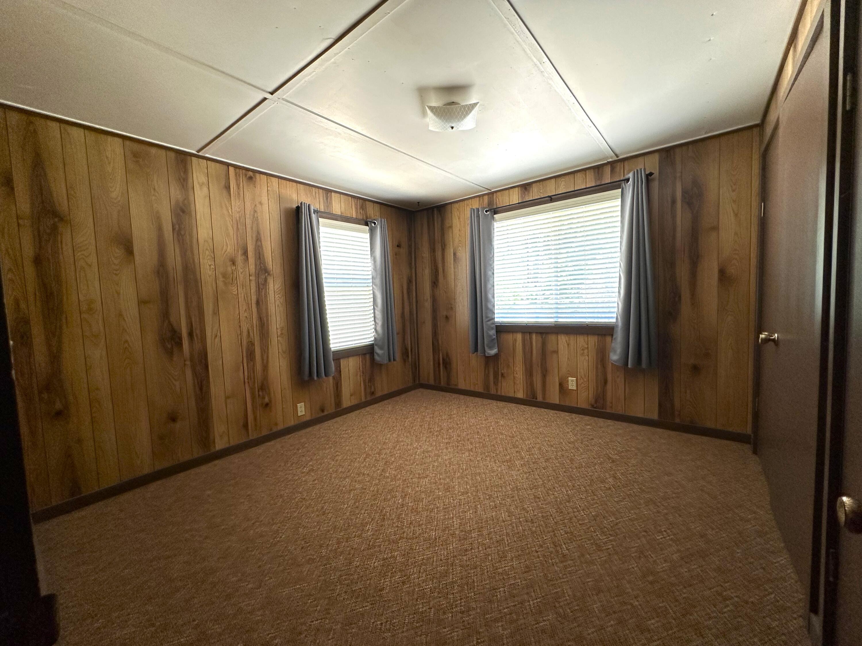 301 Capinero Dr, California Hot Springs, CA 93207