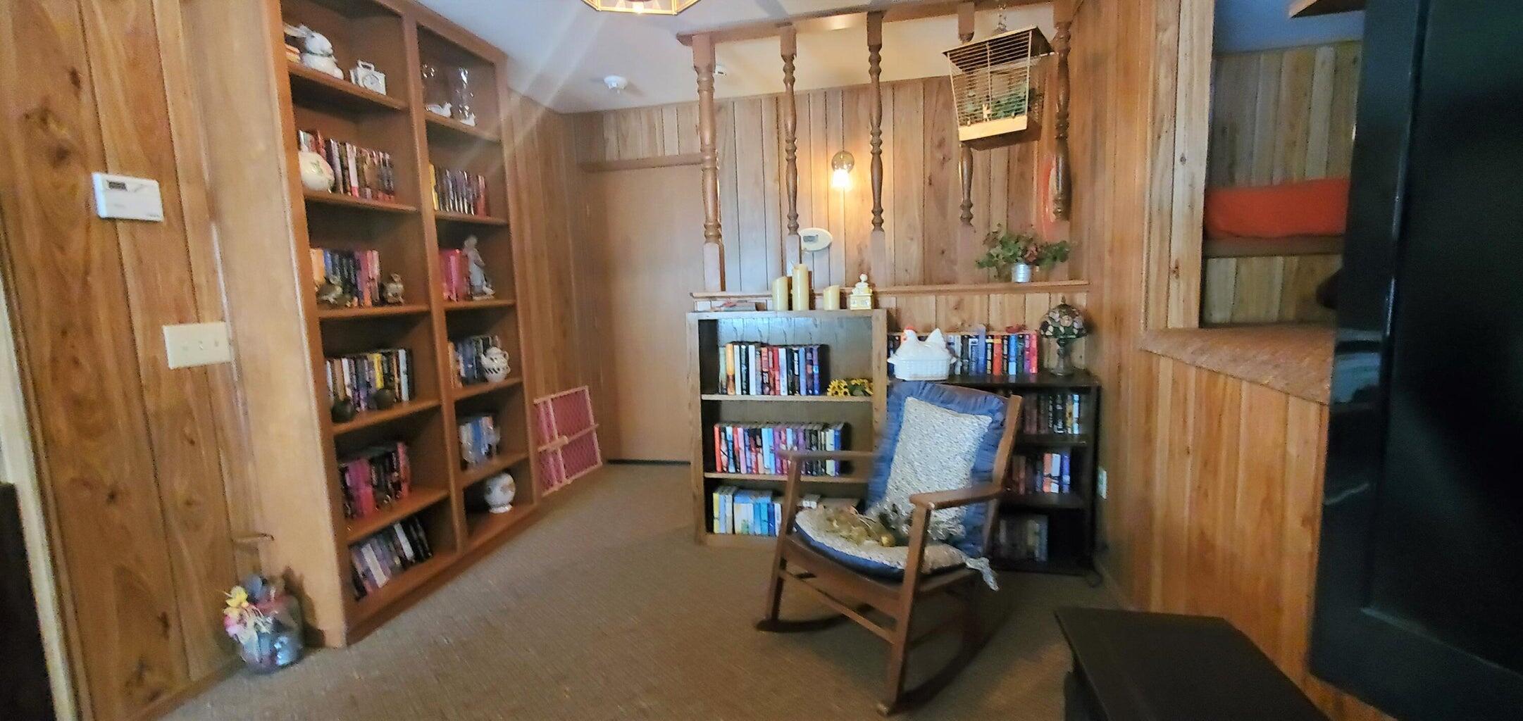 301 Capinero Dr, California Hot Springs, CA 93207