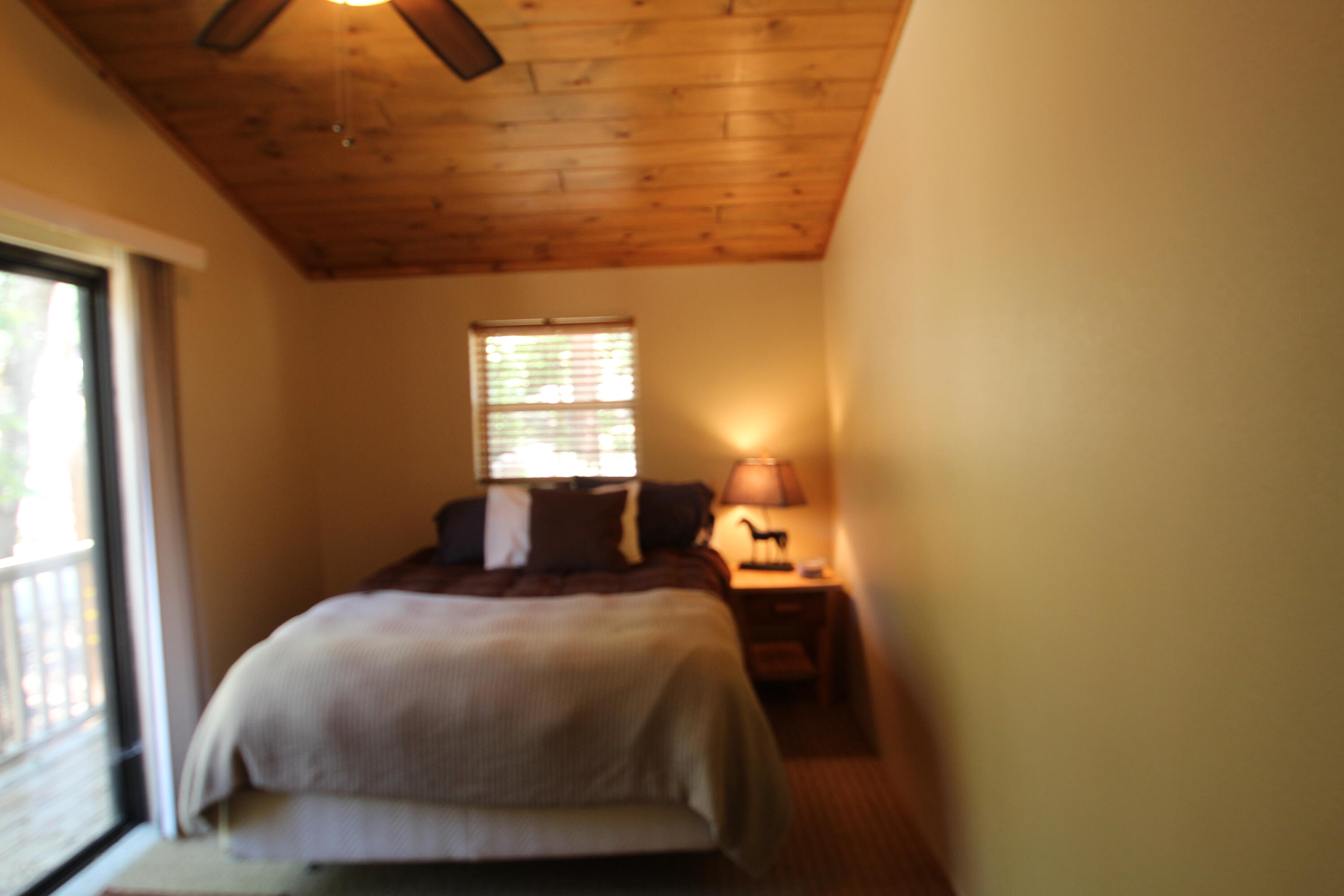 601 Linder Dr, Camp Nelson, CA 93265