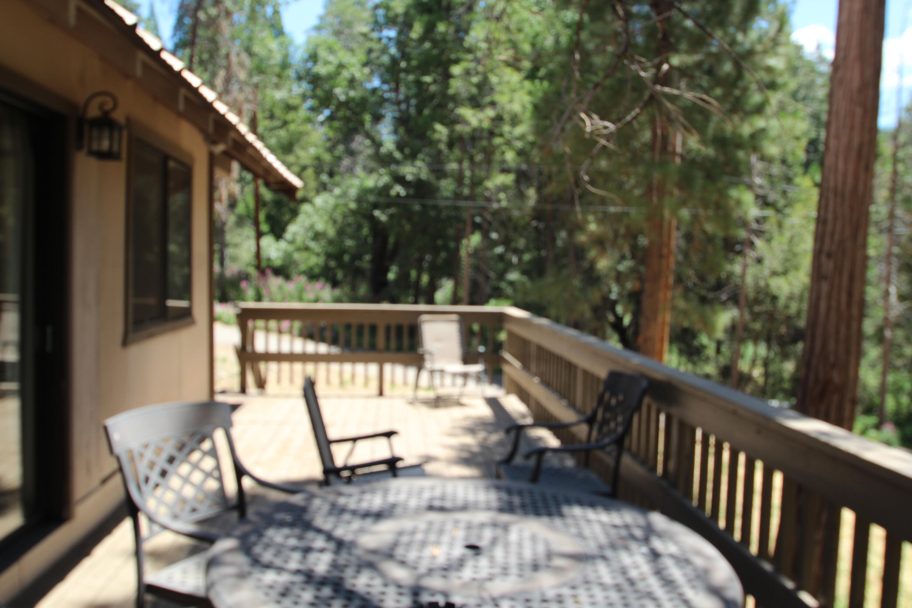 601 Linder Dr, Camp Nelson, CA 93265