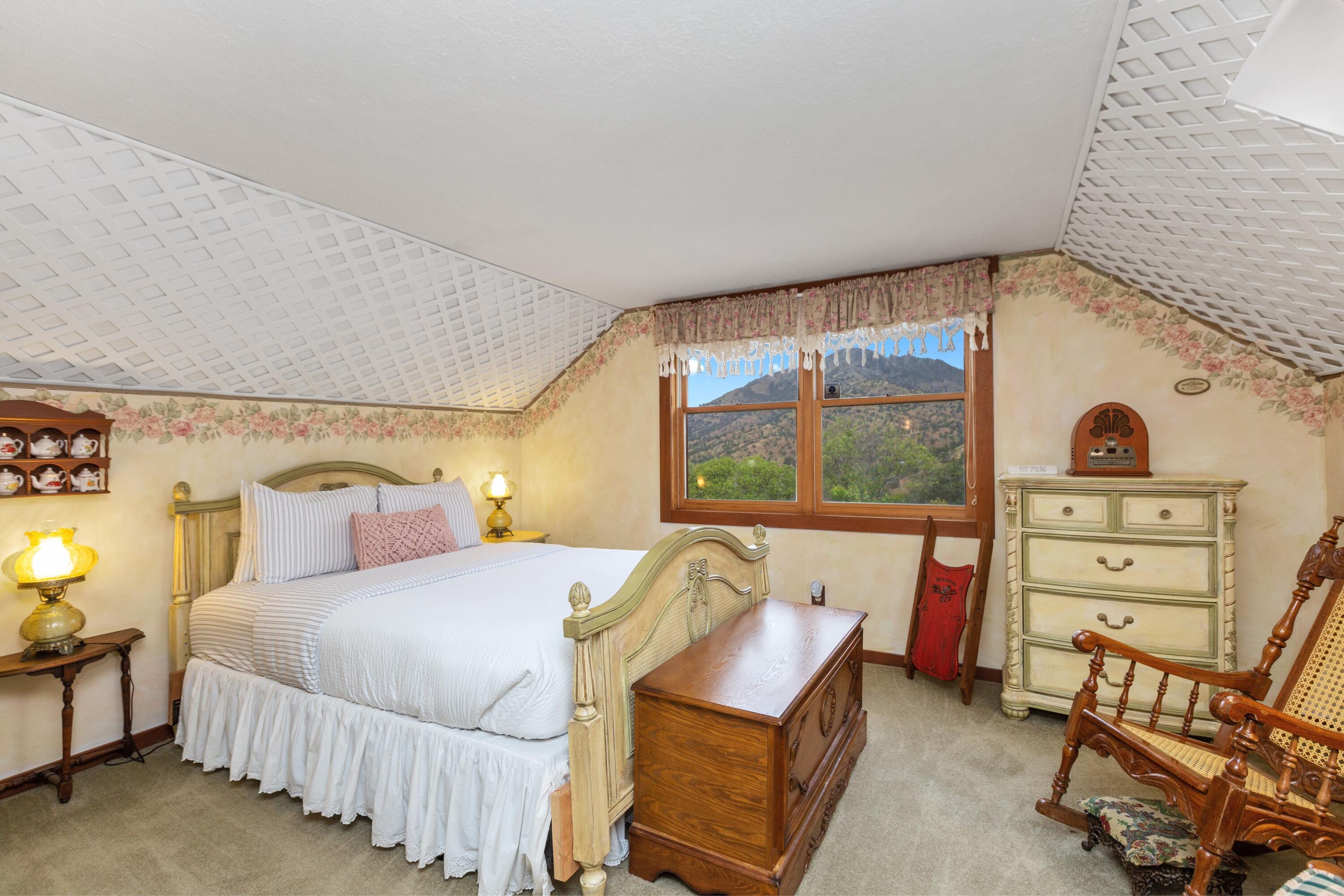 42182 Mynatt Dr Dr, Three Rivers, CA 93271