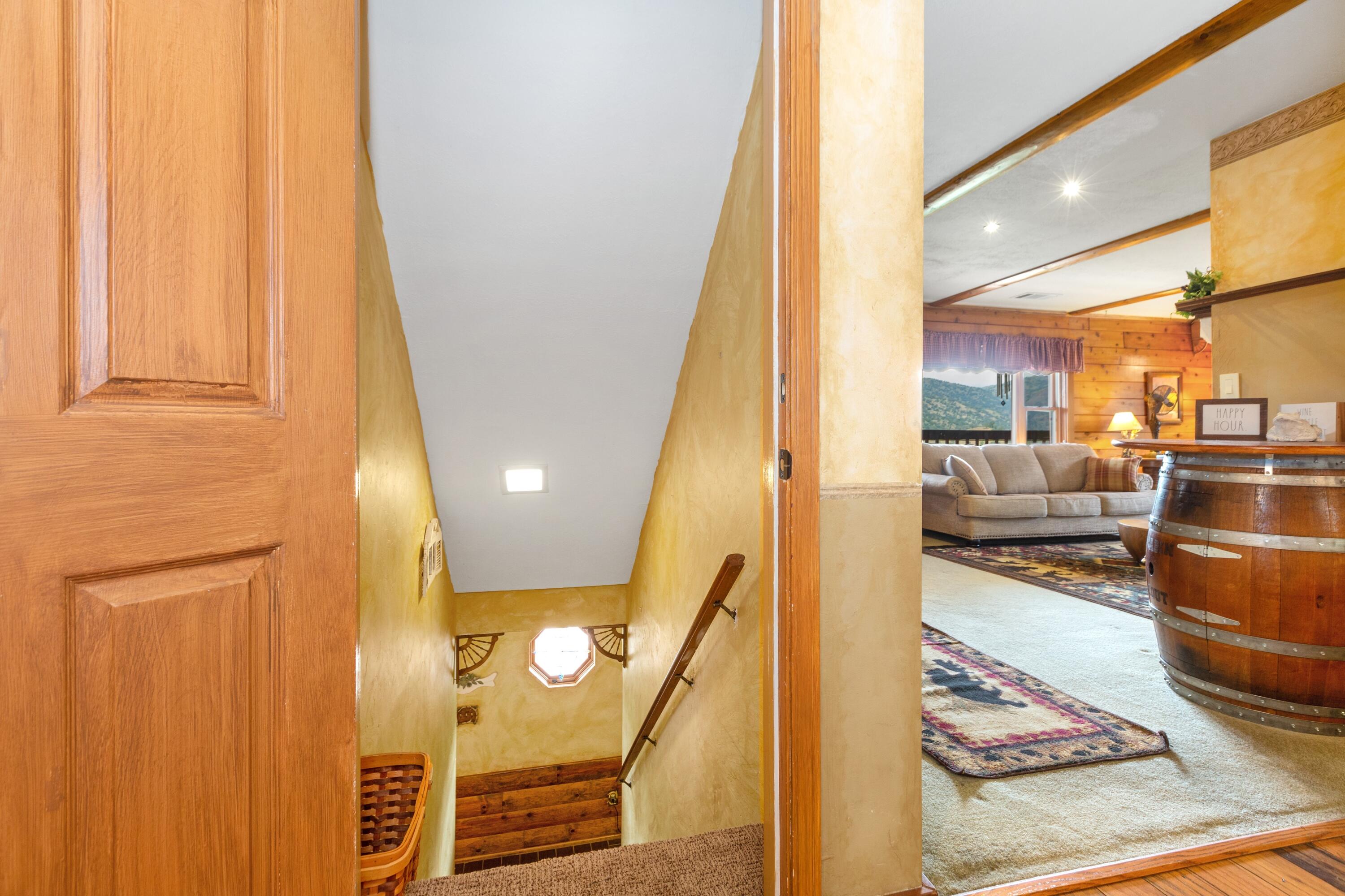 42182 Mynatt Dr Dr, Three Rivers, CA 93271