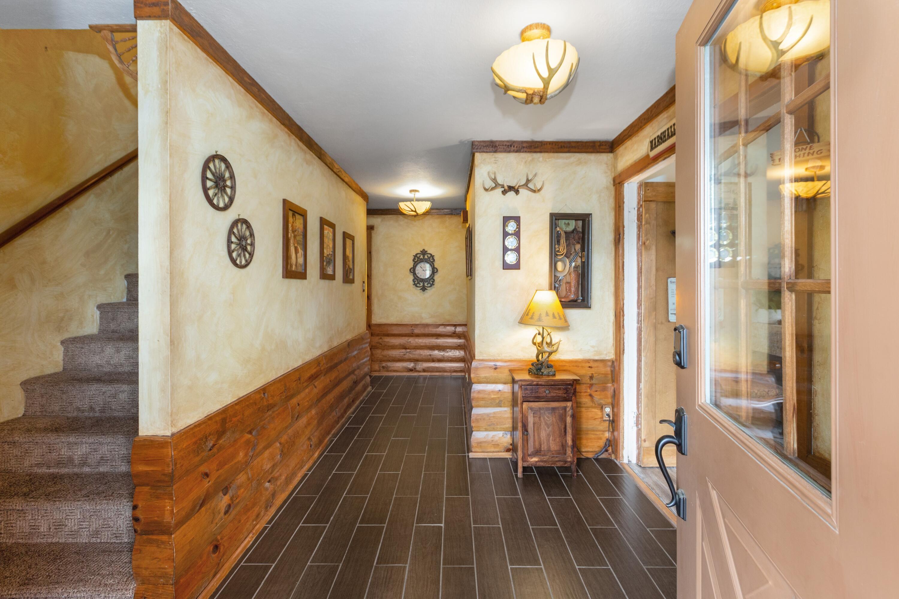 42182 Mynatt Dr Dr, Three Rivers, CA 93271