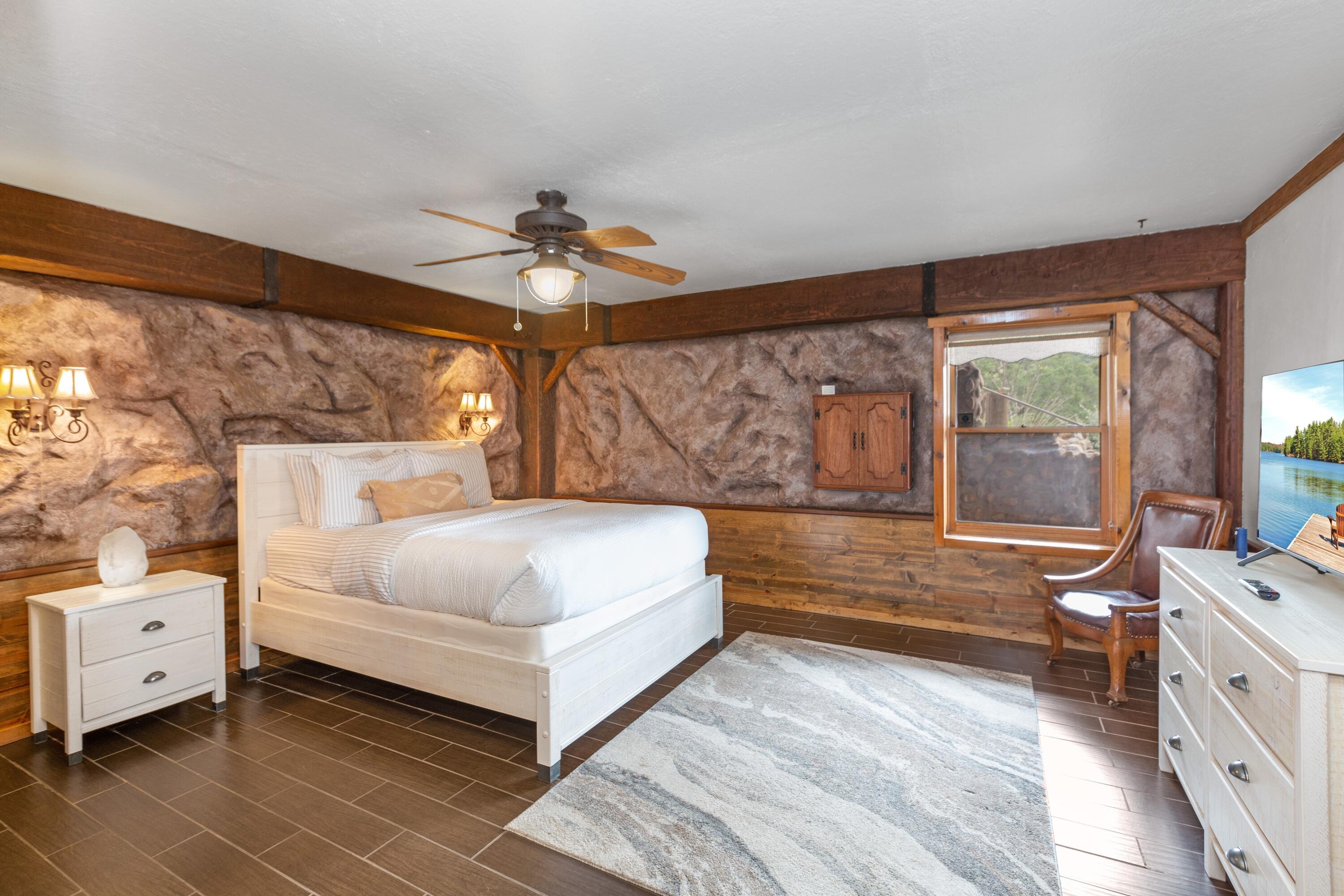 42182 Mynatt Dr Dr, Three Rivers, CA 93271