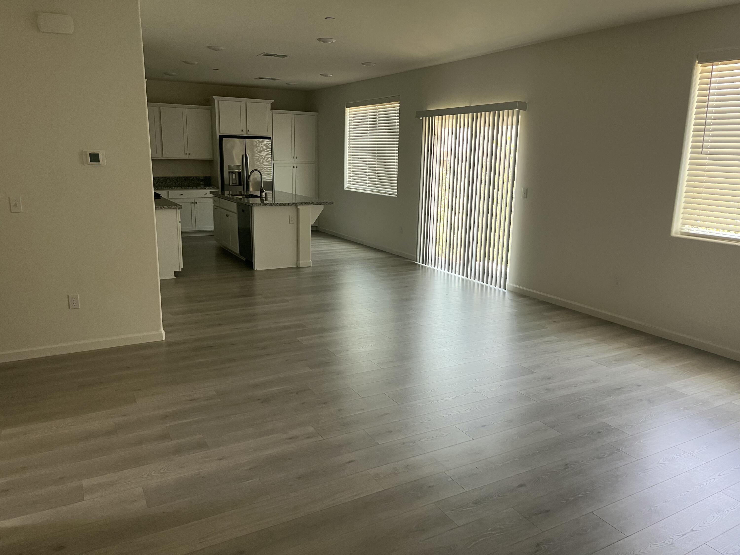 2227 S Crumal St, Visalia, CA 93292