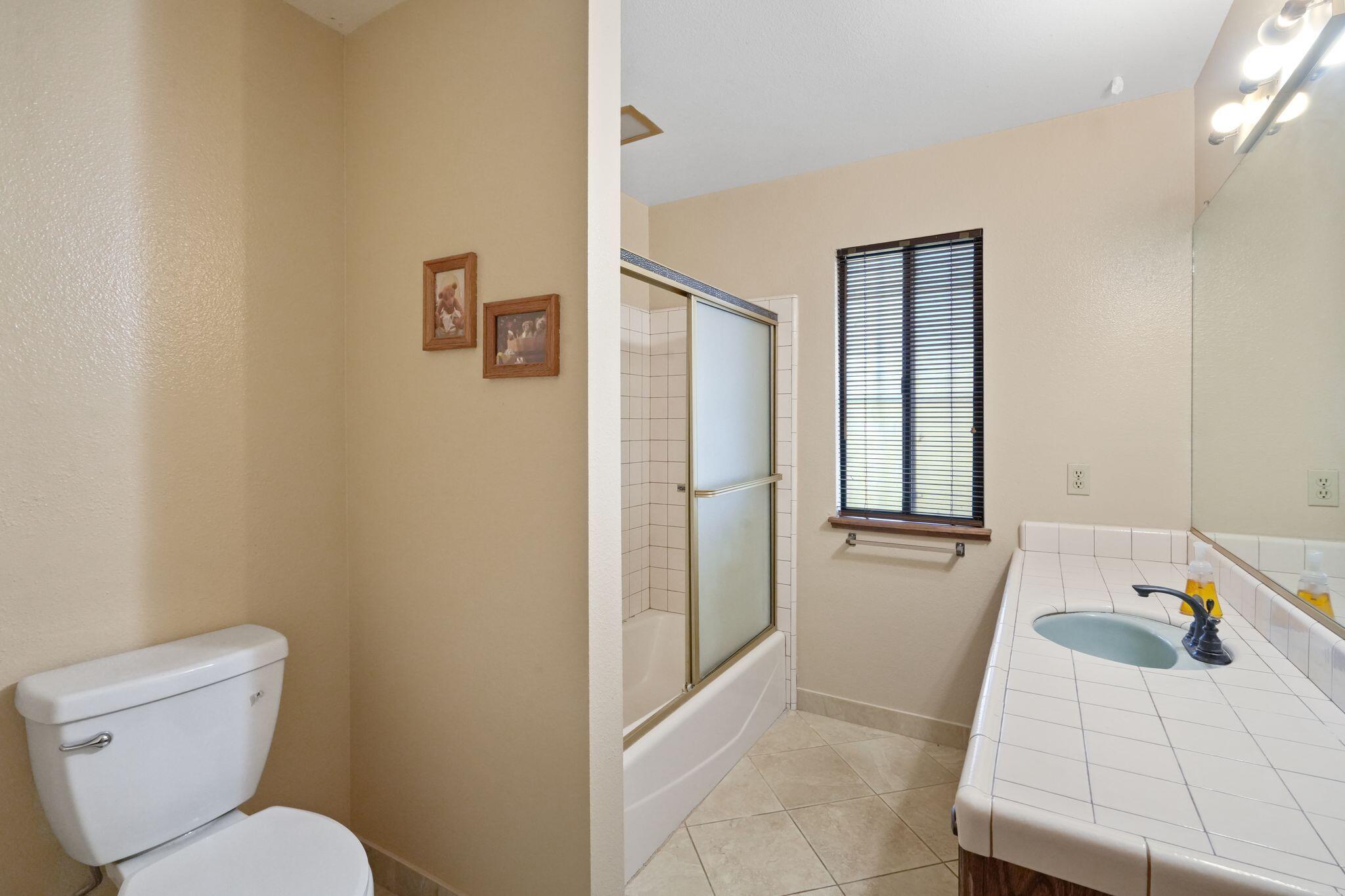 41591 Mynatt Dr, Three Rivers, CA 93271