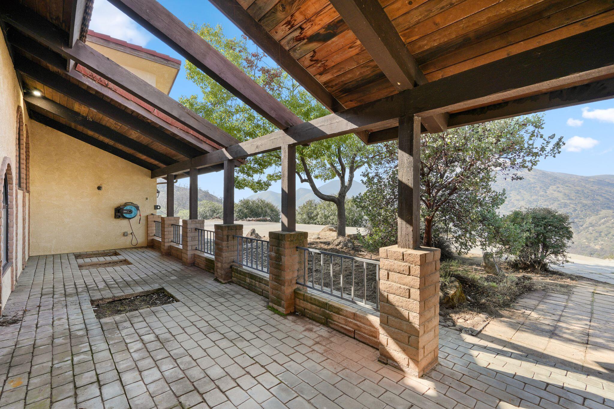 41591 Mynatt Dr, Three Rivers, CA 93271