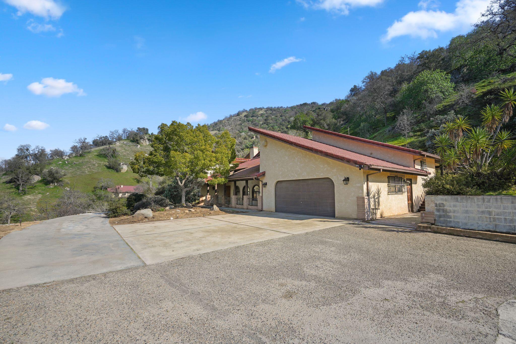 41591 Mynatt Dr, Three Rivers, CA 93271