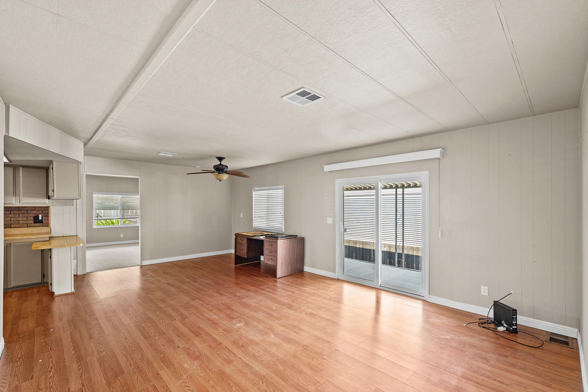 2627 W Midvalley Ave ##104, Visalia, CA 93277